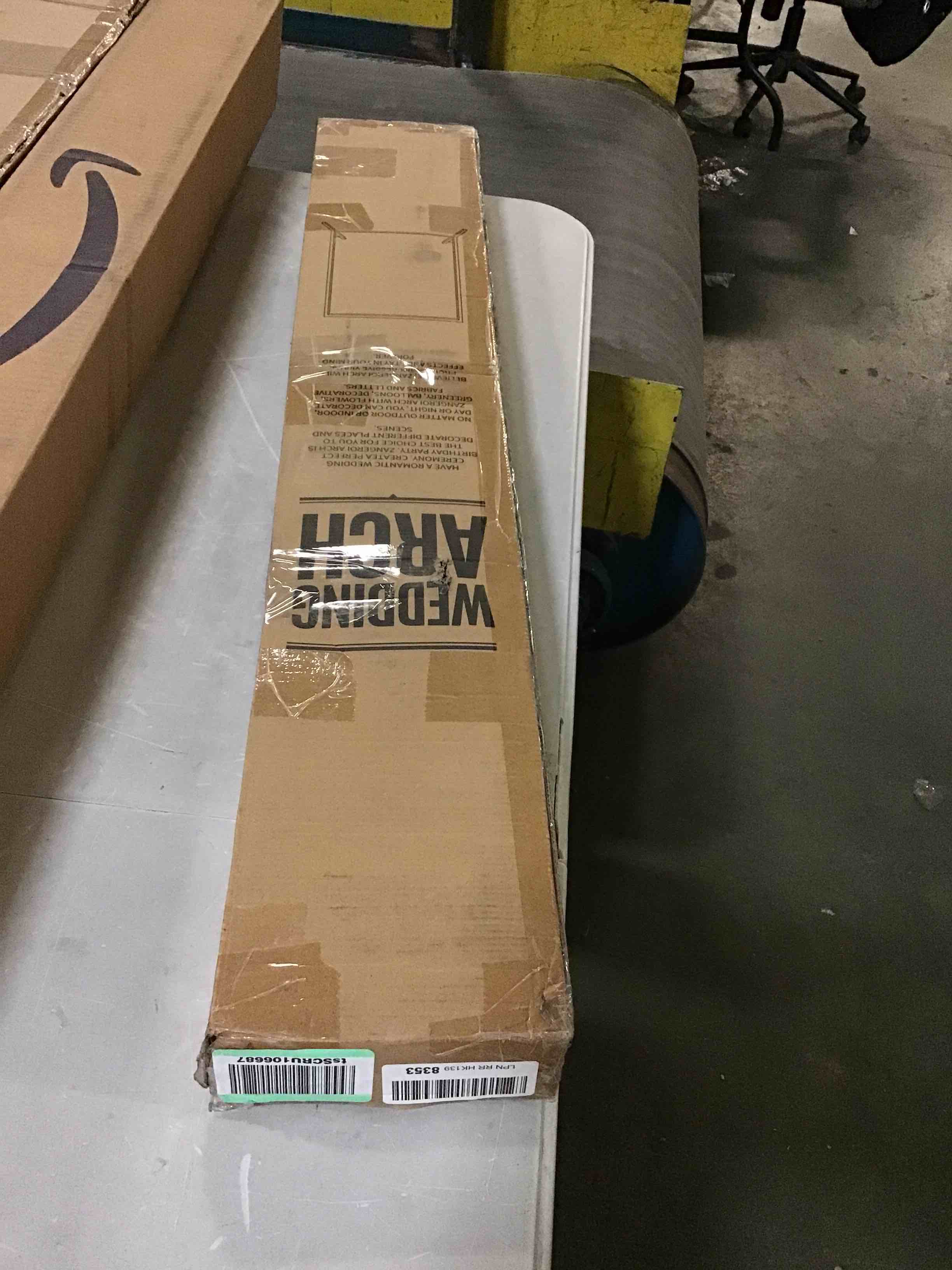 https://s3.amazonaws.com/lotting-images-prod/bidfta/RED5562485_1701102466613.jpeg