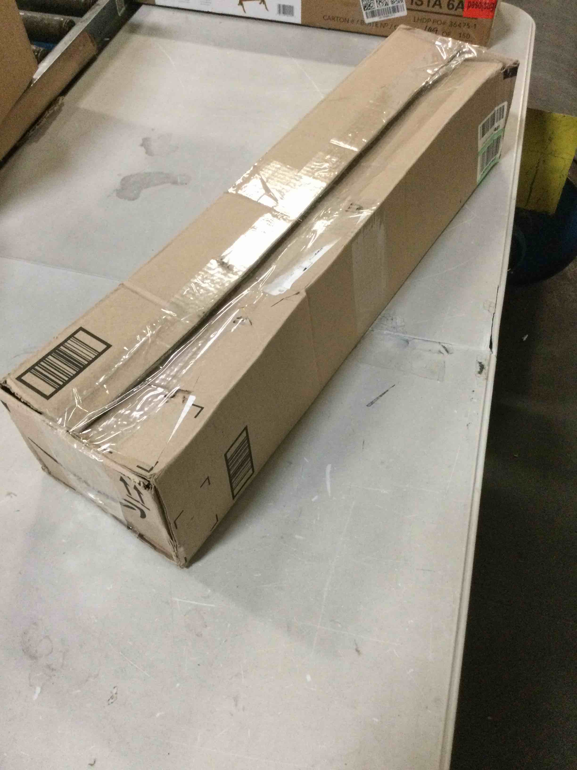 https://s3.amazonaws.com/lotting-images-prod/bidfta/RED5562783_1701365557093.jpeg