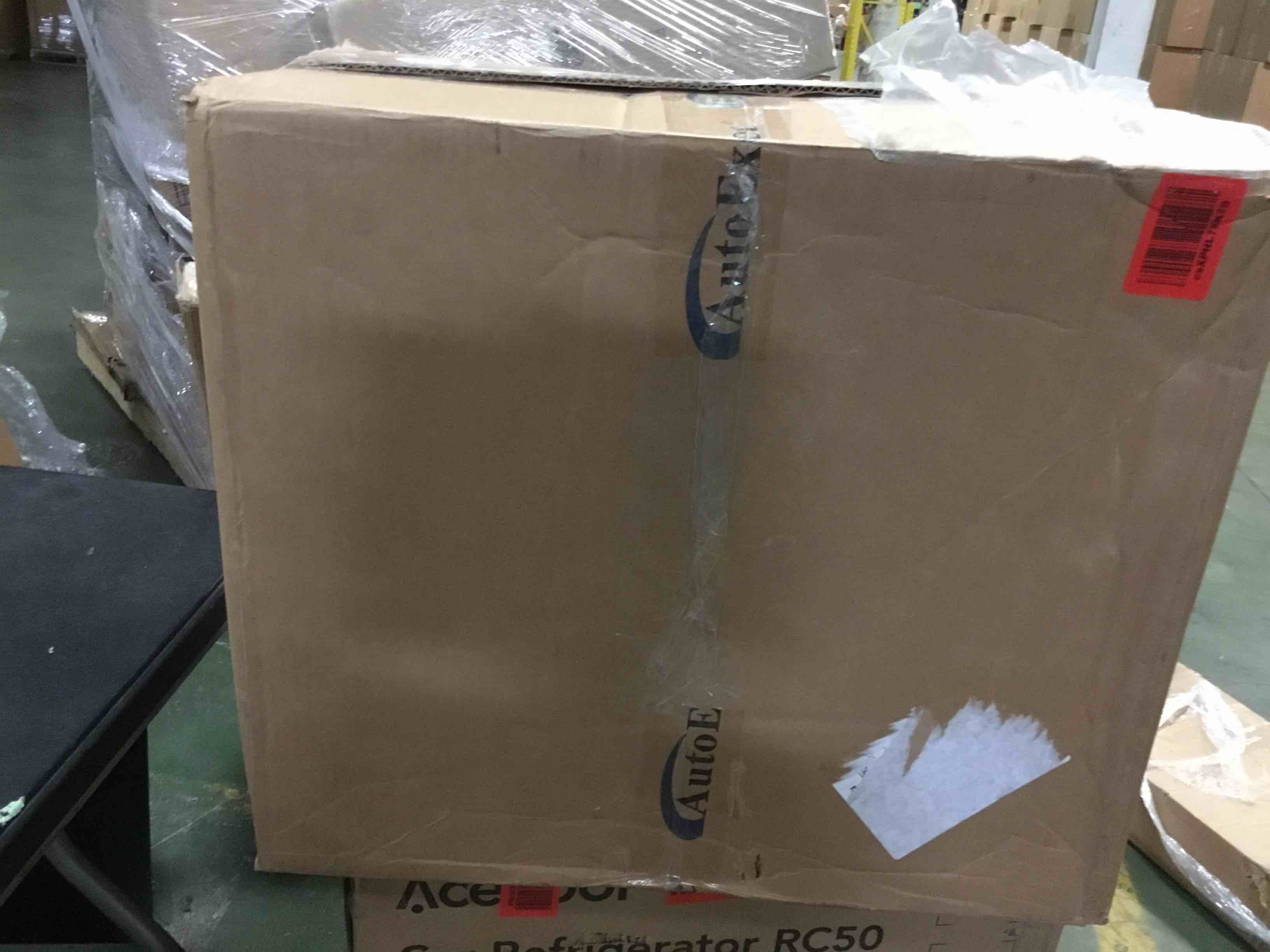 https://s3.amazonaws.com/lotting-images-prod/bidfta/RED5564614_1698410581522.jpeg