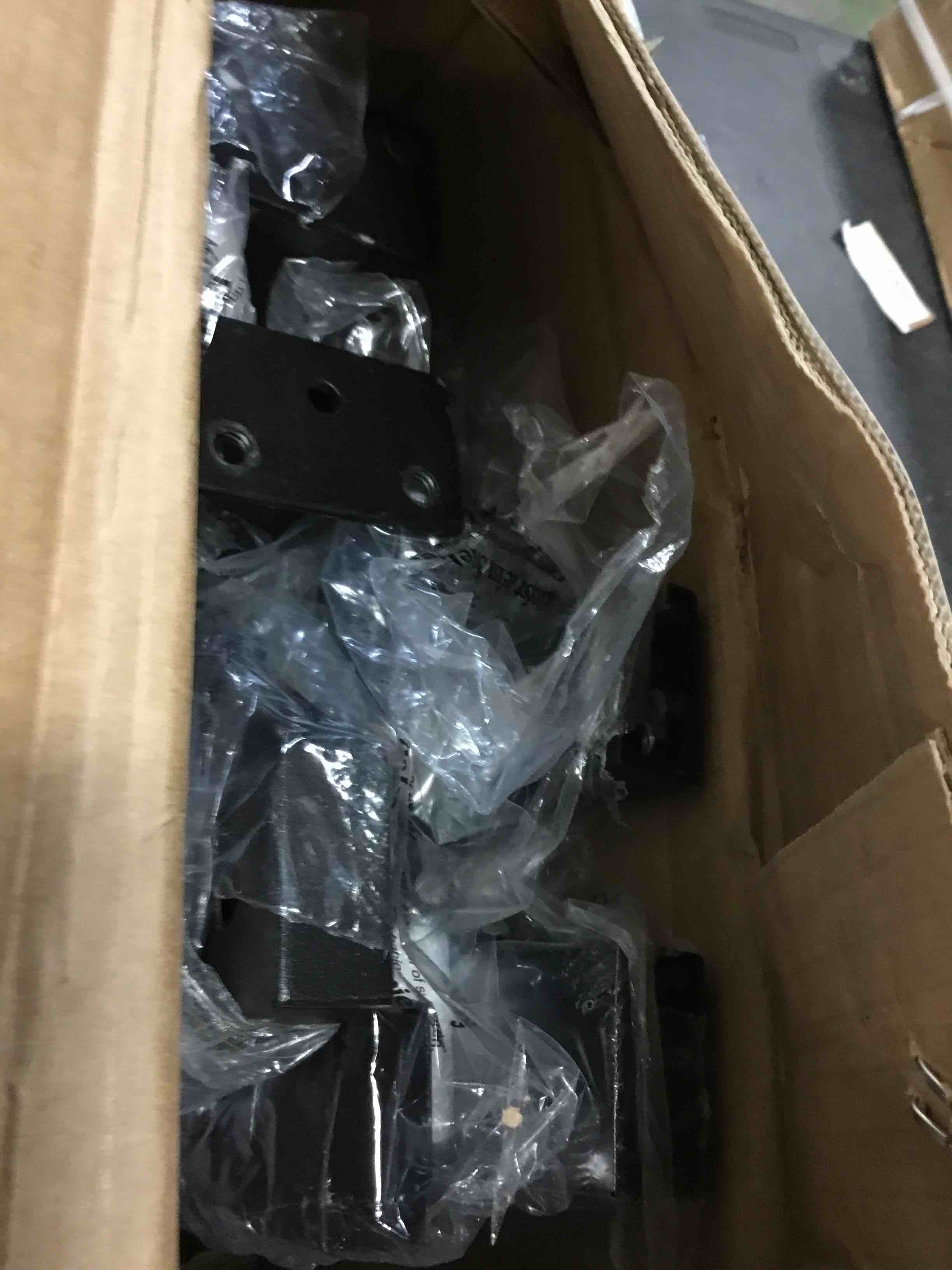 https://s3.amazonaws.com/lotting-images-prod/bidfta/RED5564617_1698411061955.jpeg
