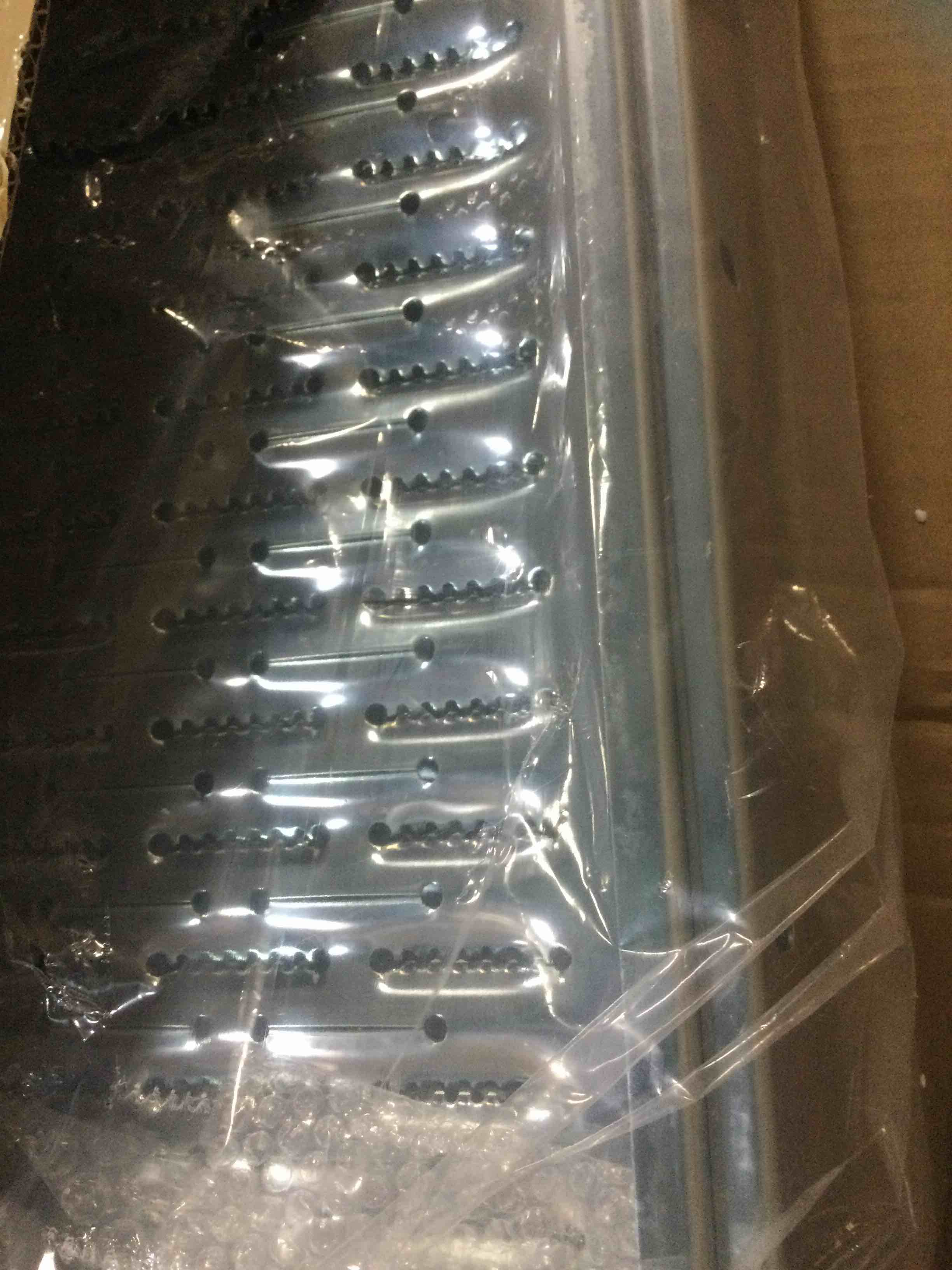 https://s3.amazonaws.com/lotting-images-prod/bidfta/RED5565455_1698077684224.jpeg