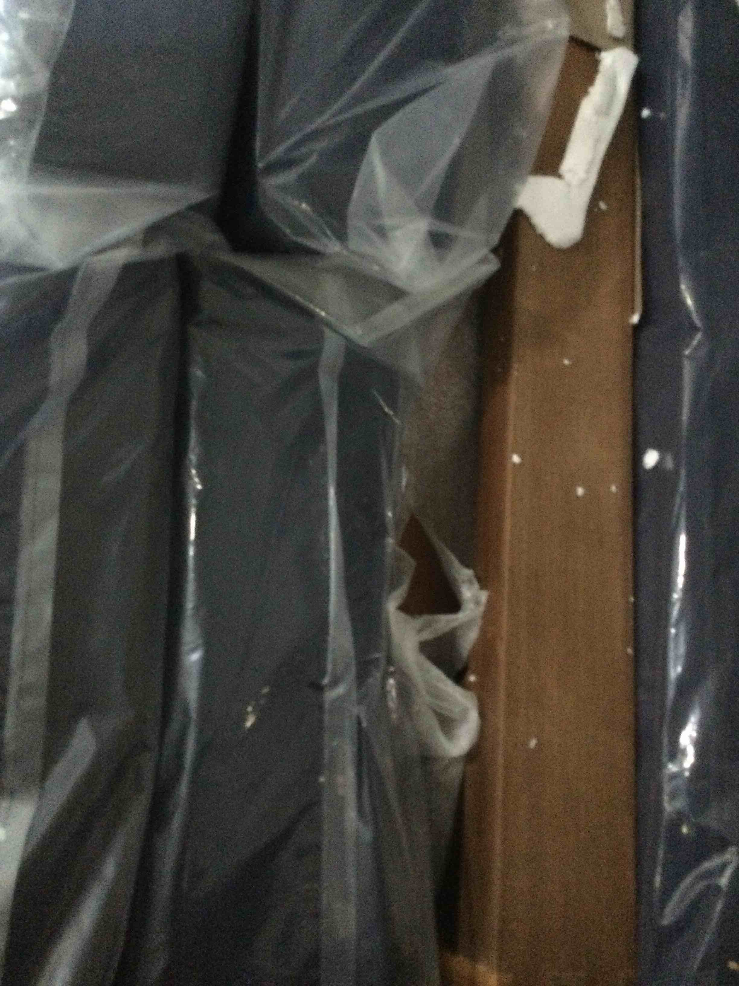 https://s3.amazonaws.com/lotting-images-prod/bidfta/RED5566754_1698932955750.jpeg