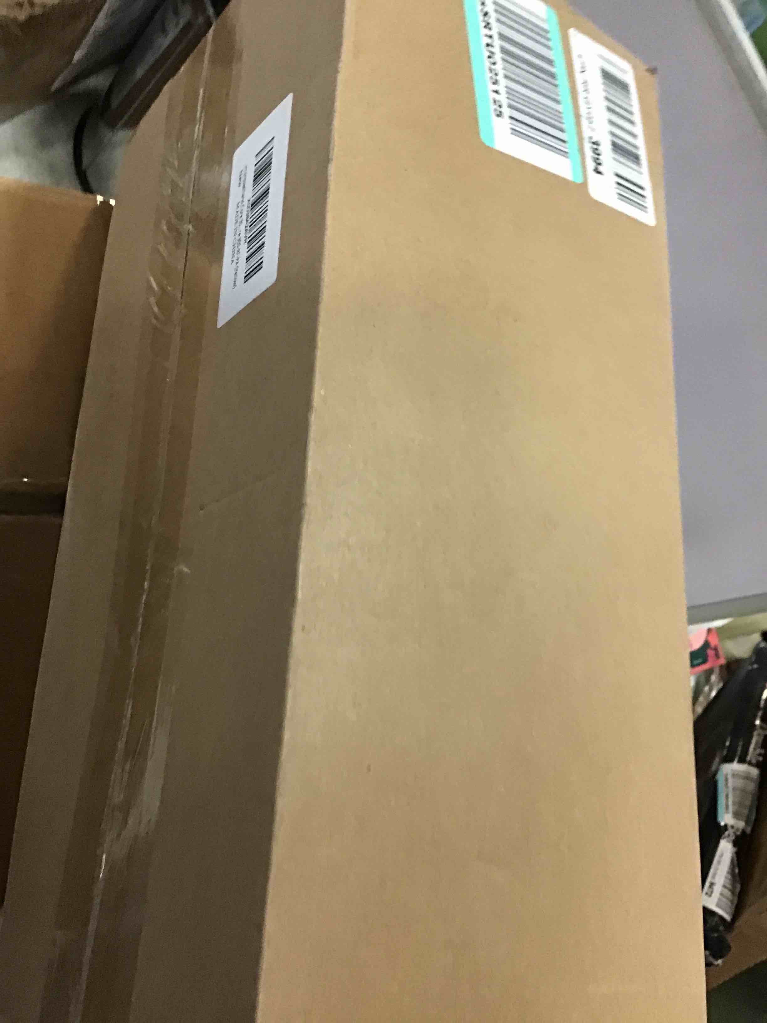 https://s3.amazonaws.com/lotting-images-prod/bidfta/RED5566902_1698955786544.jpeg