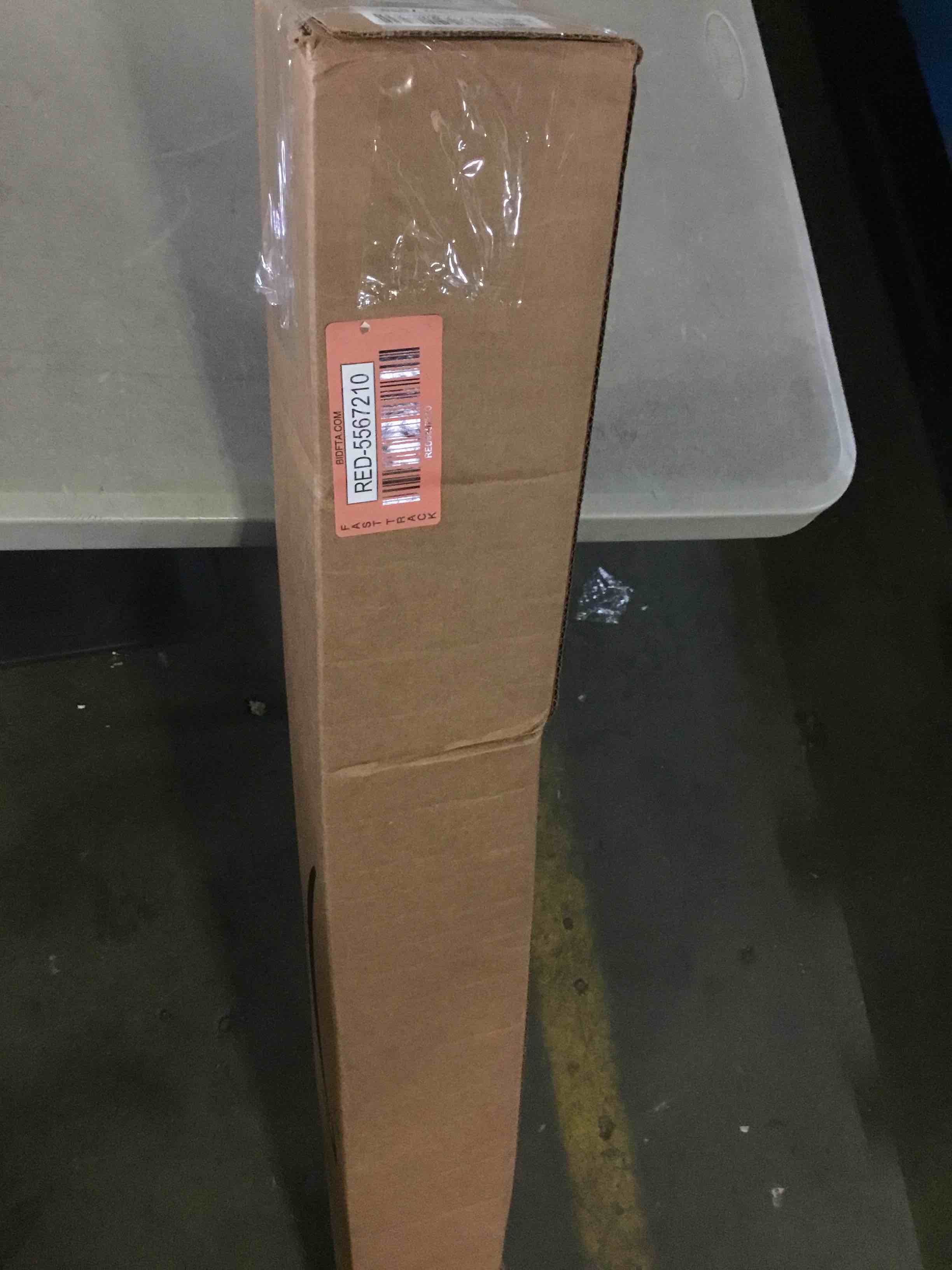 https://s3.amazonaws.com/lotting-images-prod/bidfta/RED5567210_1698256625615.jpeg