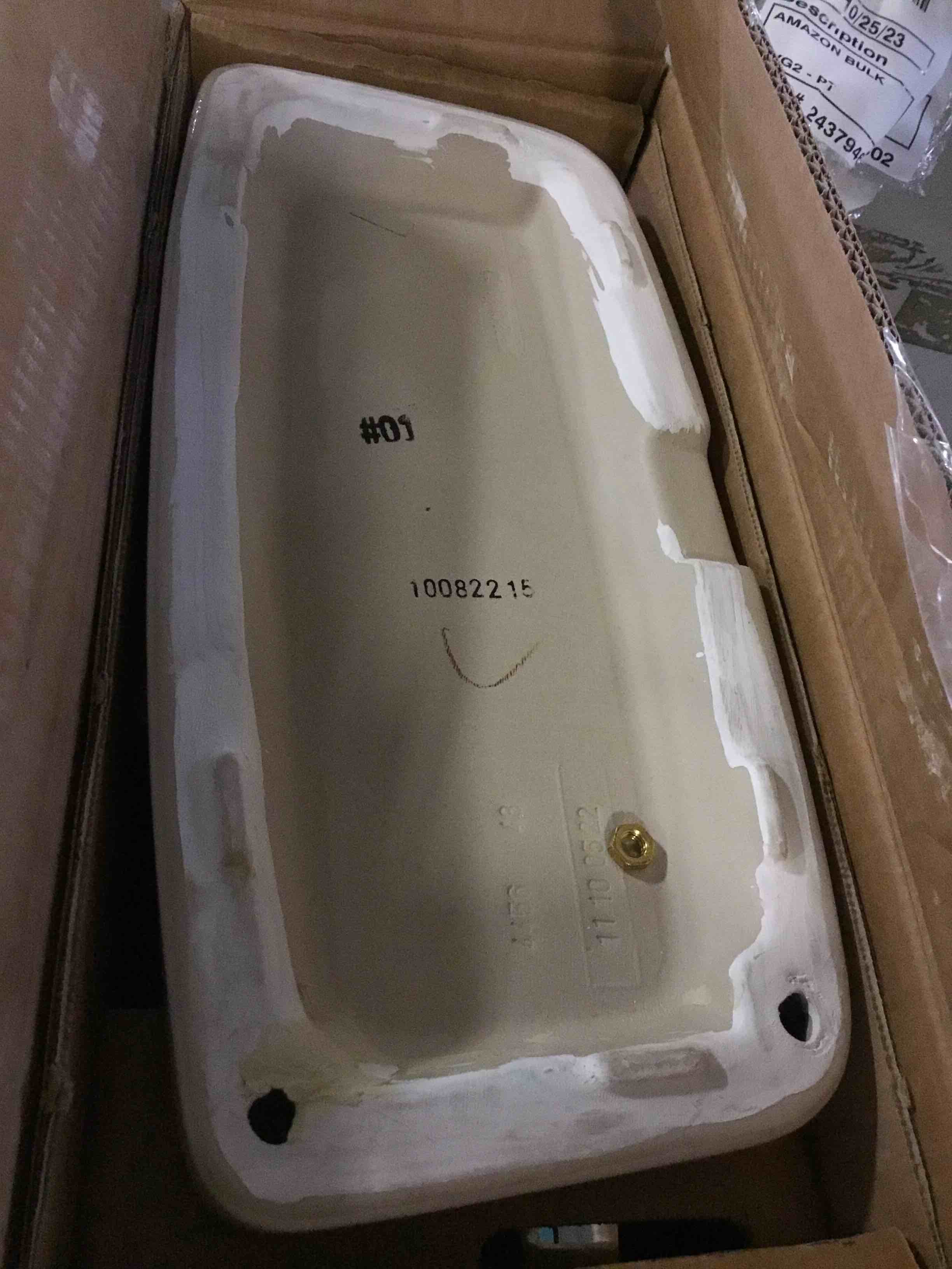 https://s3.amazonaws.com/lotting-images-prod/bidfta/RED5567228_1698259677730.jpeg
