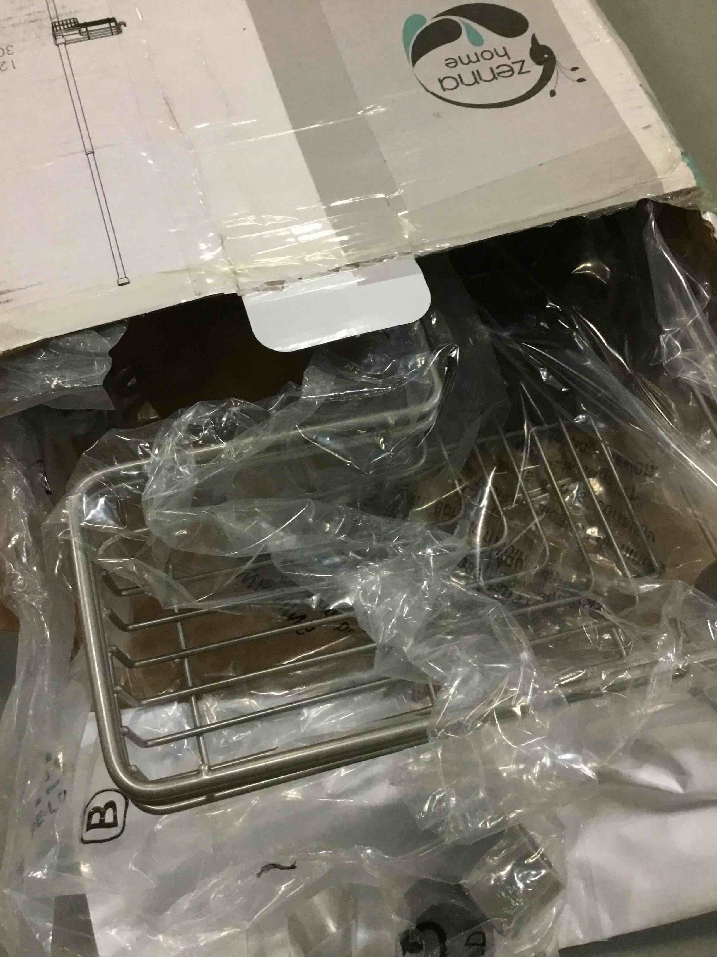 https://s3.amazonaws.com/lotting-images-prod/bidfta/RED5567445_1698416953795.jpeg
