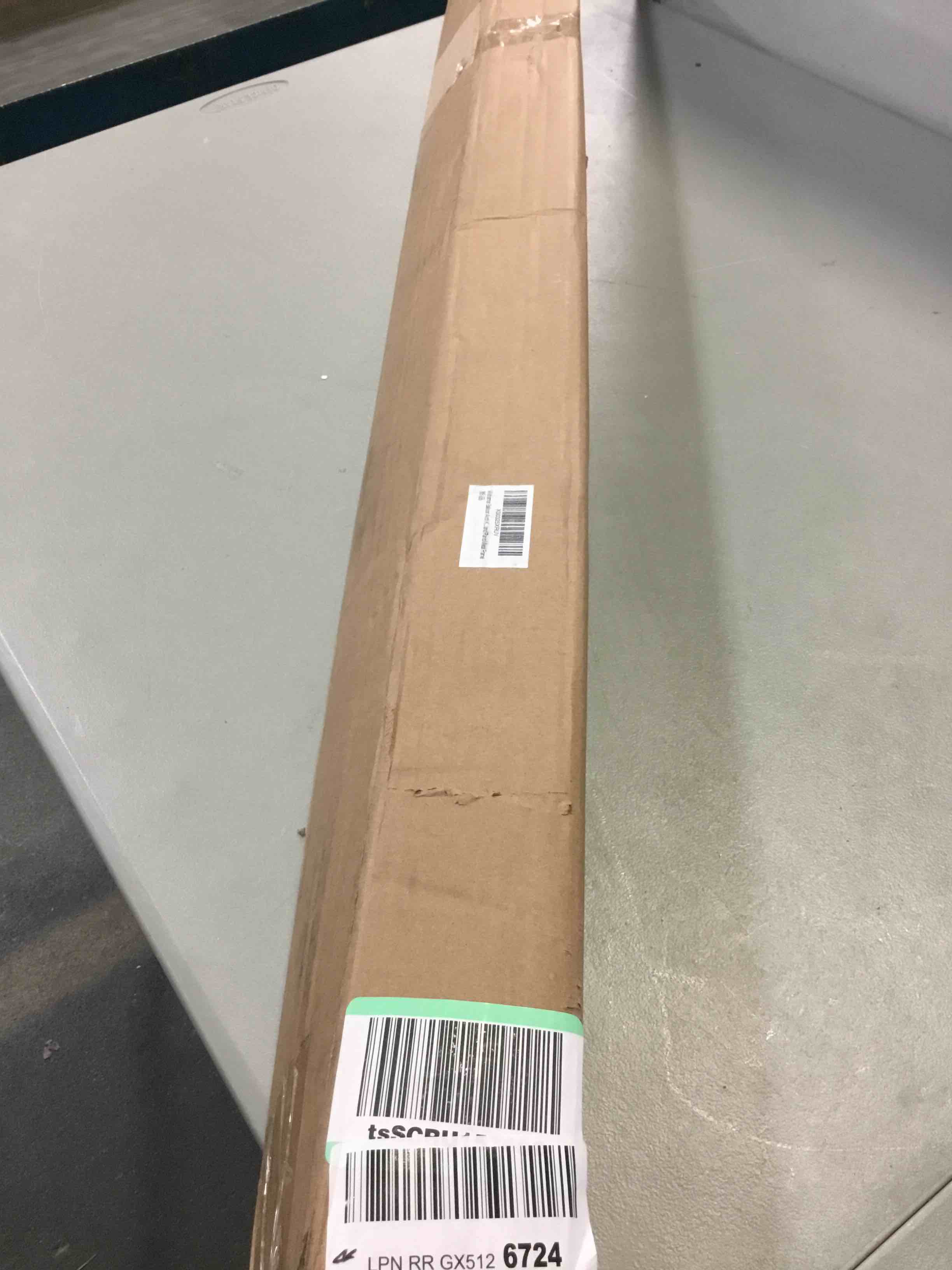https://s3.amazonaws.com/lotting-images-prod/bidfta/RED5567998_1698864403545.jpeg