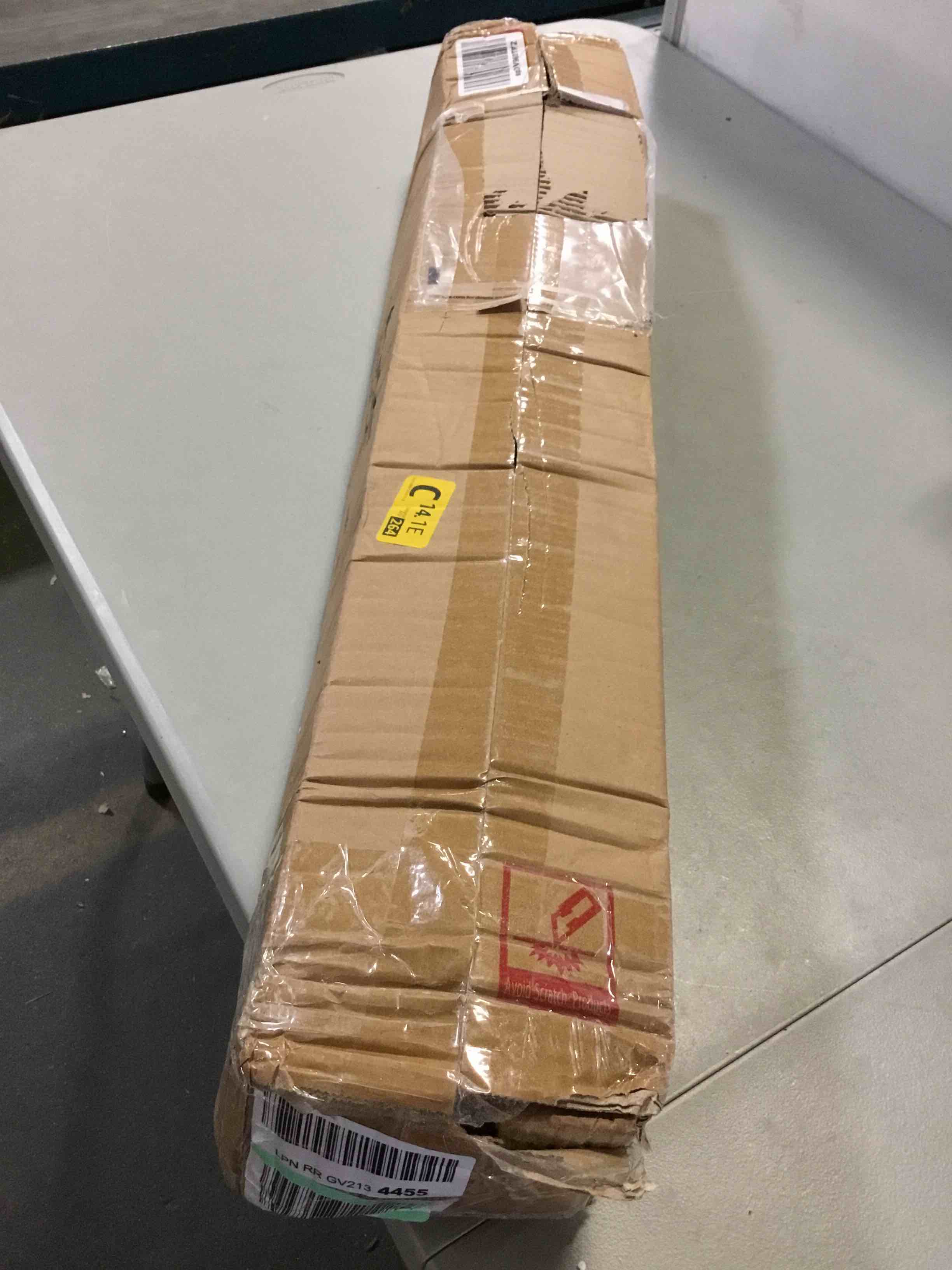 https://s3.amazonaws.com/lotting-images-prod/bidfta/RED5568007_1698866333758.jpeg