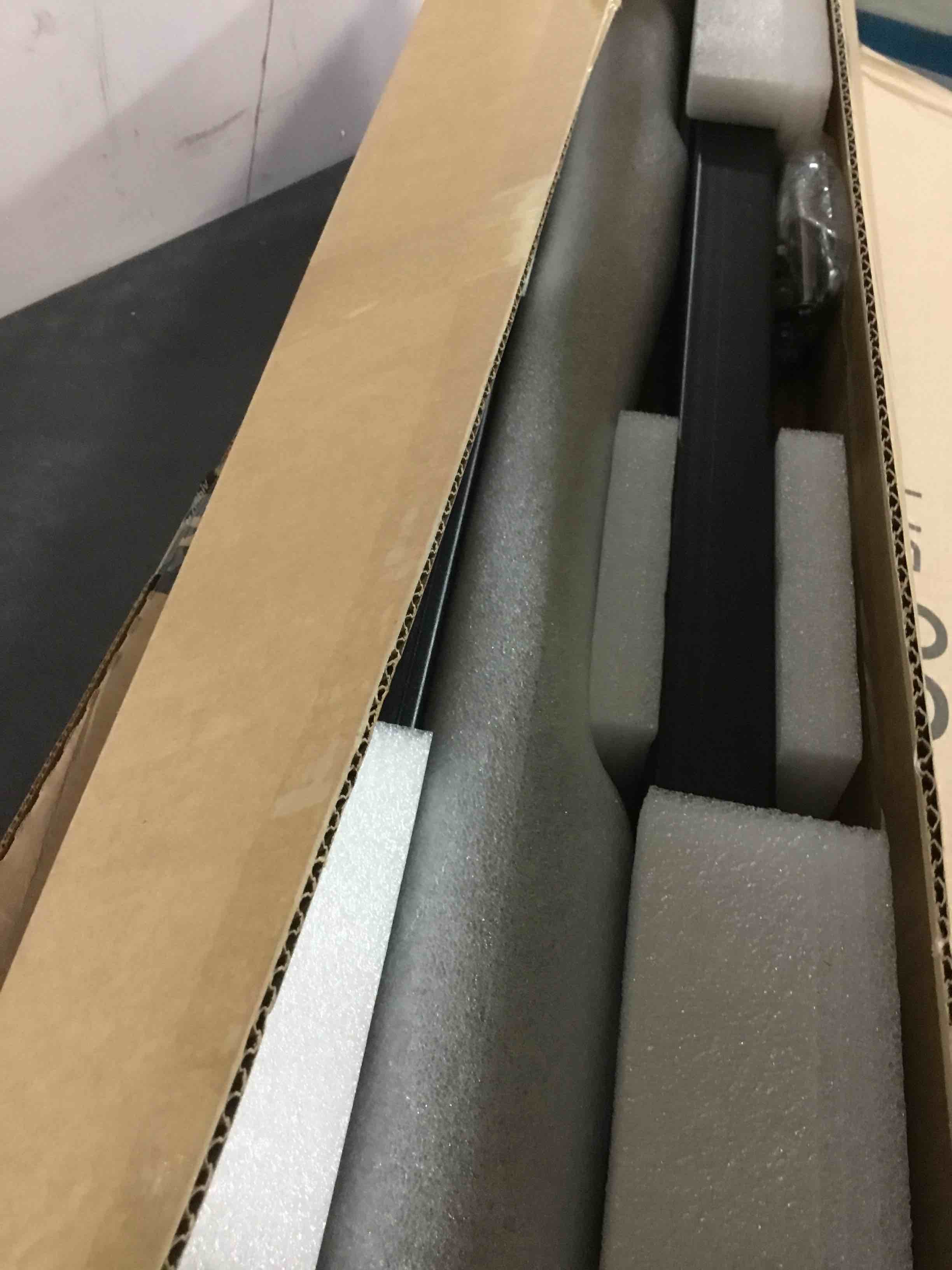 https://s3.amazonaws.com/lotting-images-prod/bidfta/RED5568095_1698935249891.jpeg