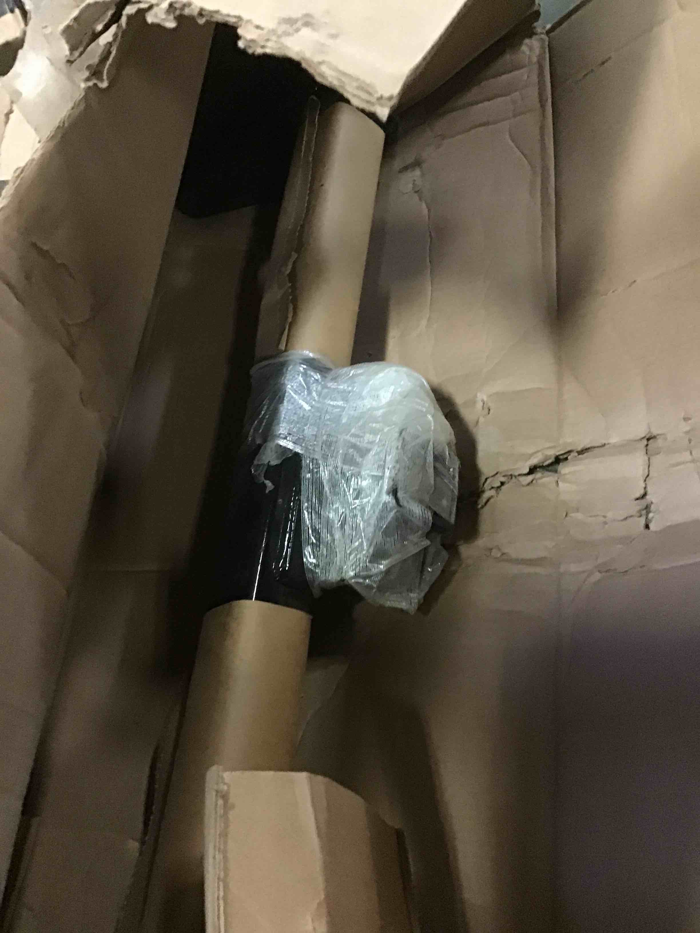 https://s3.amazonaws.com/lotting-images-prod/bidfta/RED5568575_1698152129506.jpeg