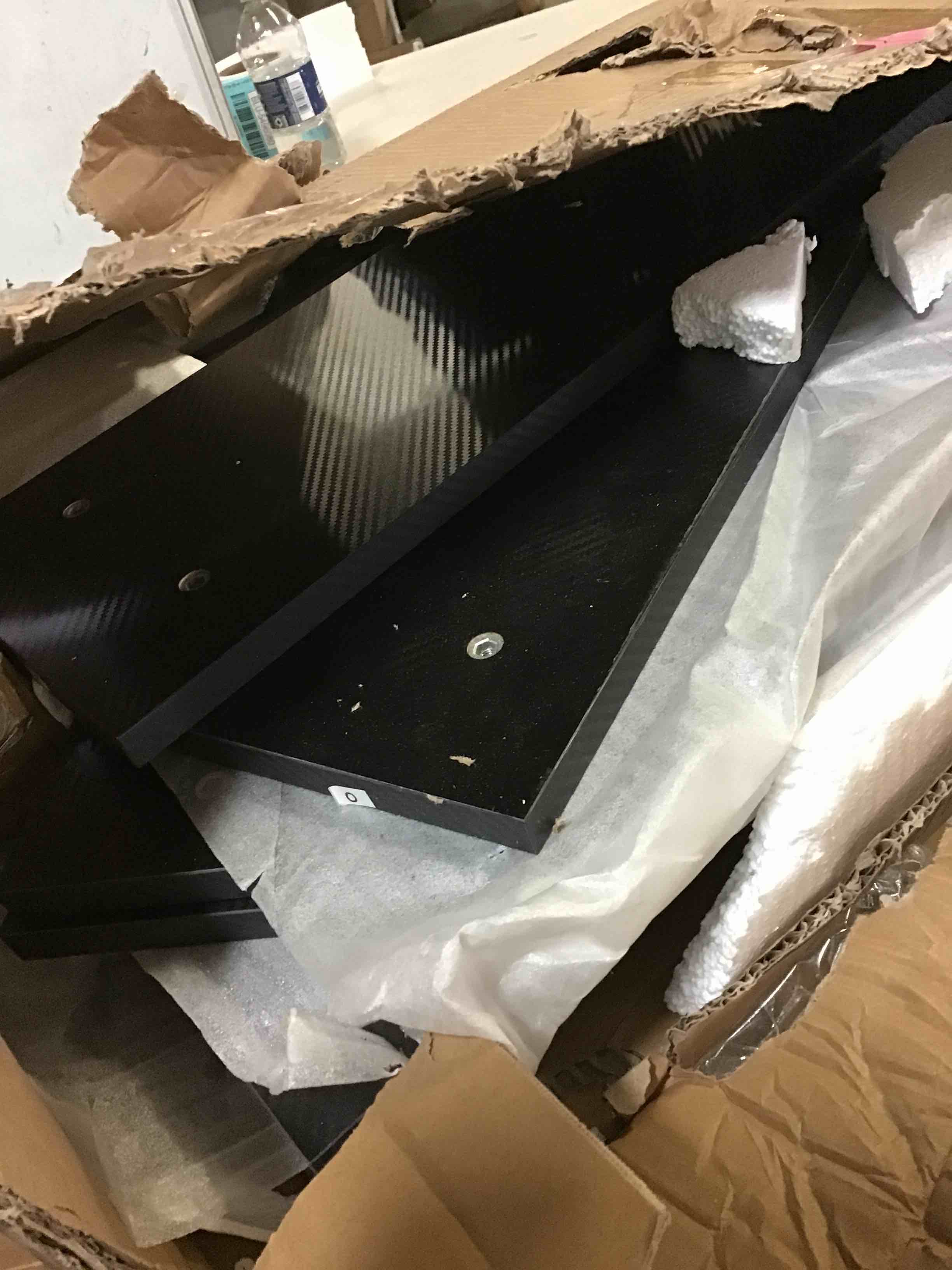 https://s3.amazonaws.com/lotting-images-prod/bidfta/RED5569039_1698343524469.jpeg