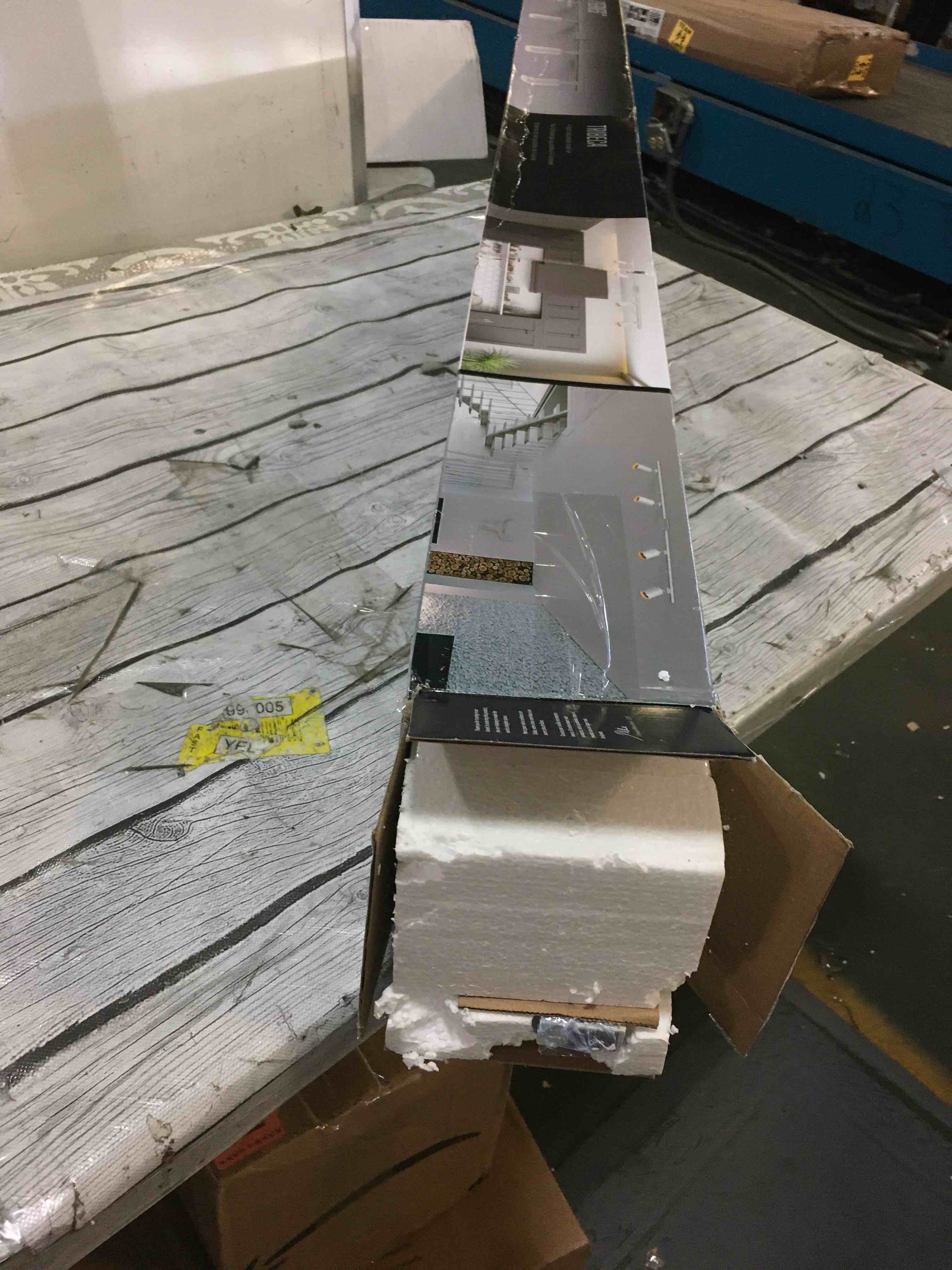 https://s3.amazonaws.com/lotting-images-prod/bidfta/RED5569375_1698764776053.jpeg