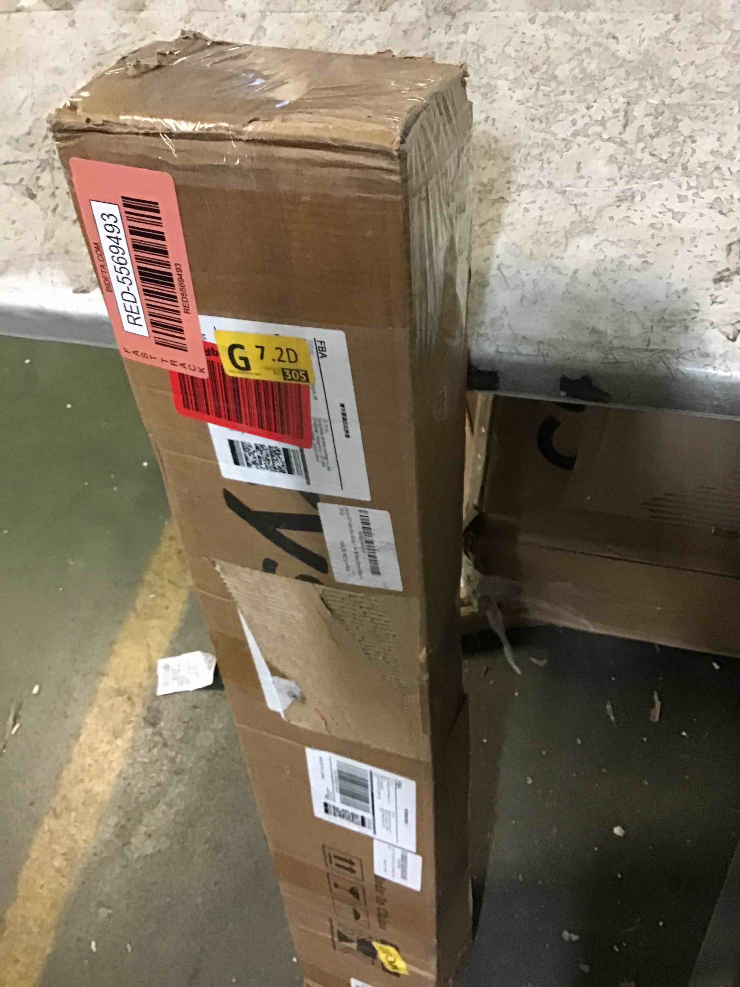 https://s3.amazonaws.com/lotting-images-prod/bidfta/RED5569493_1698840976130.jpeg
