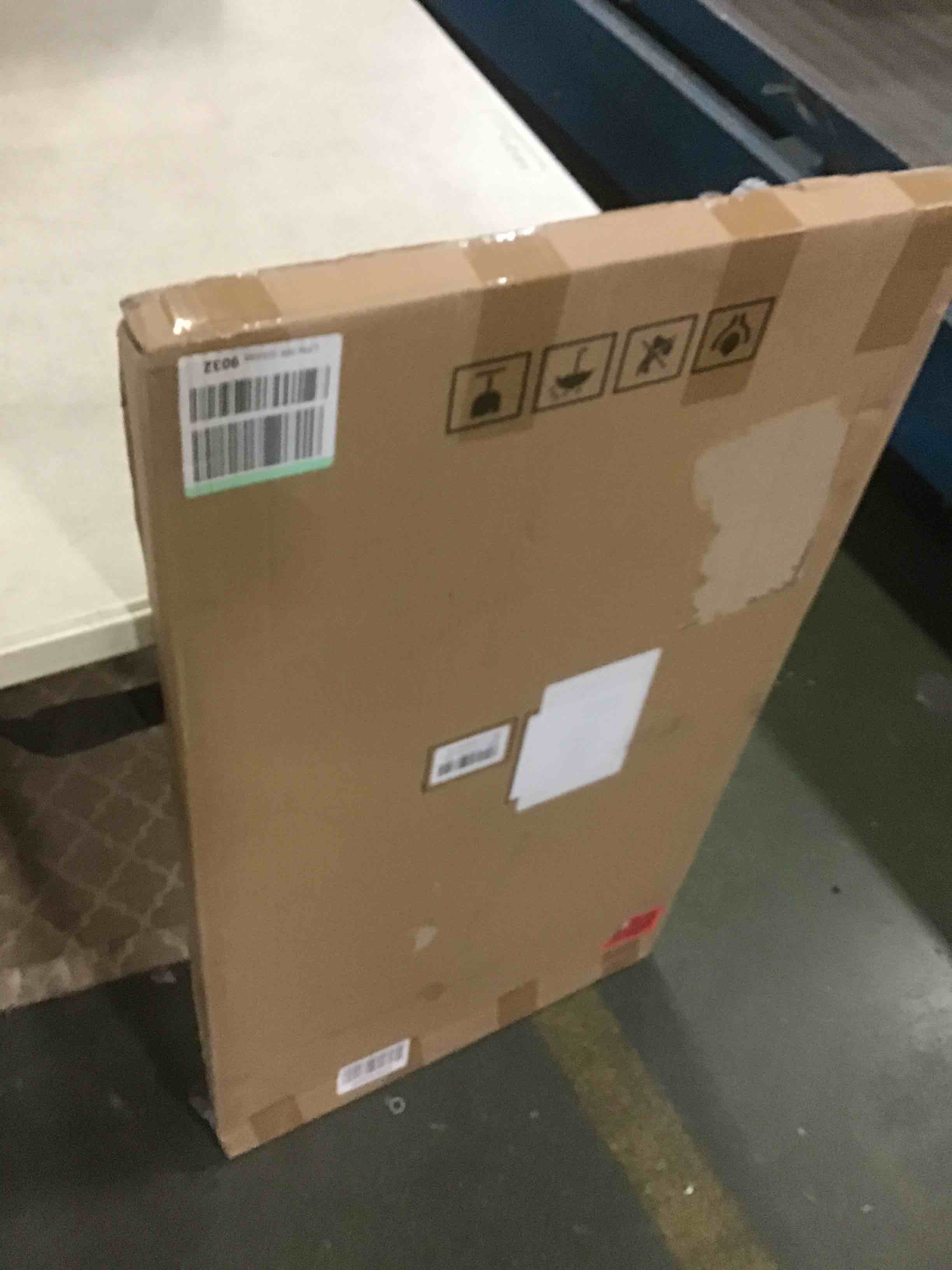 https://s3.amazonaws.com/lotting-images-prod/bidfta/RED5570040_1698153446595.jpeg