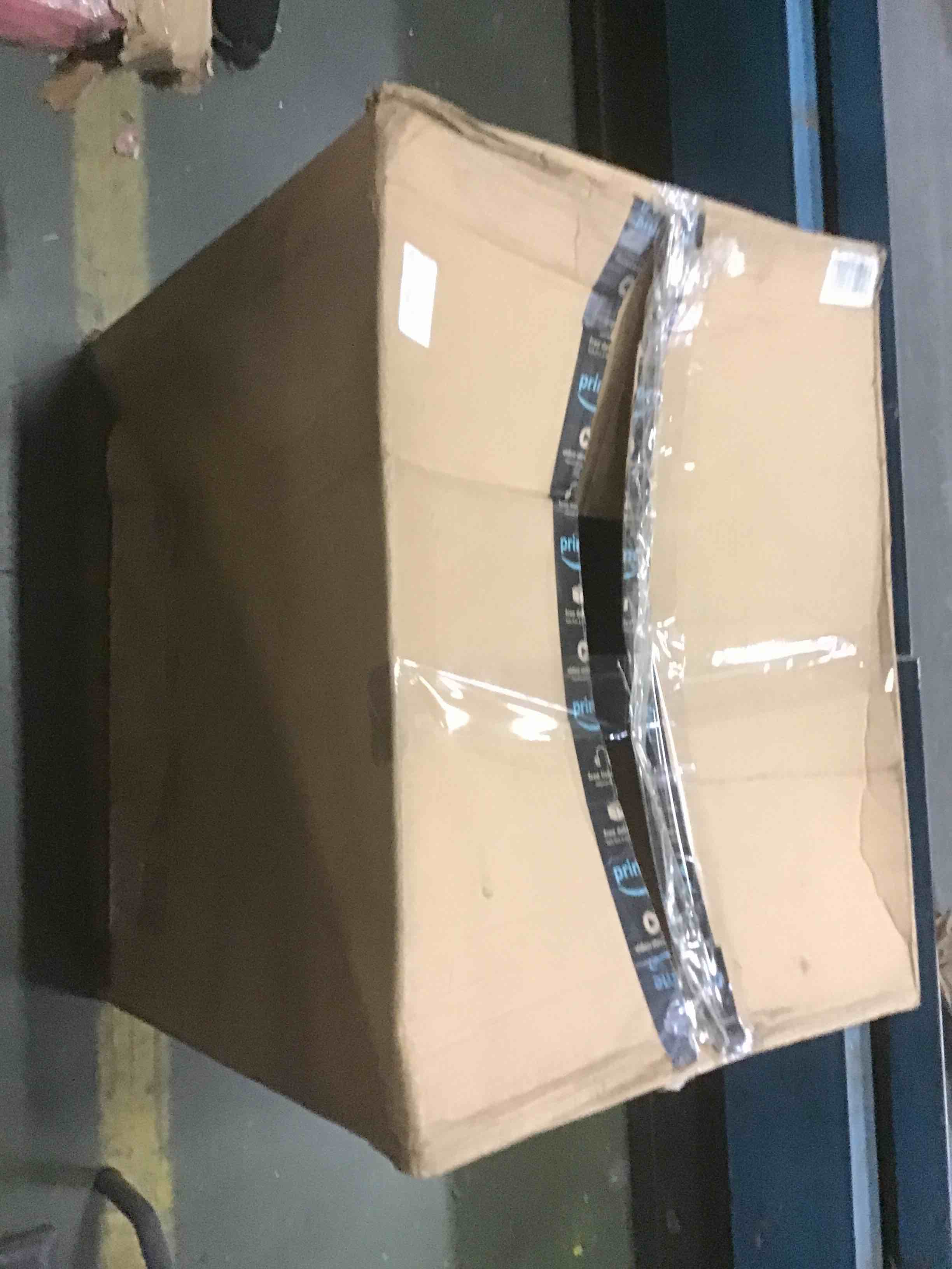 https://s3.amazonaws.com/lotting-images-prod/bidfta/RED5570356_1698255131446.jpeg