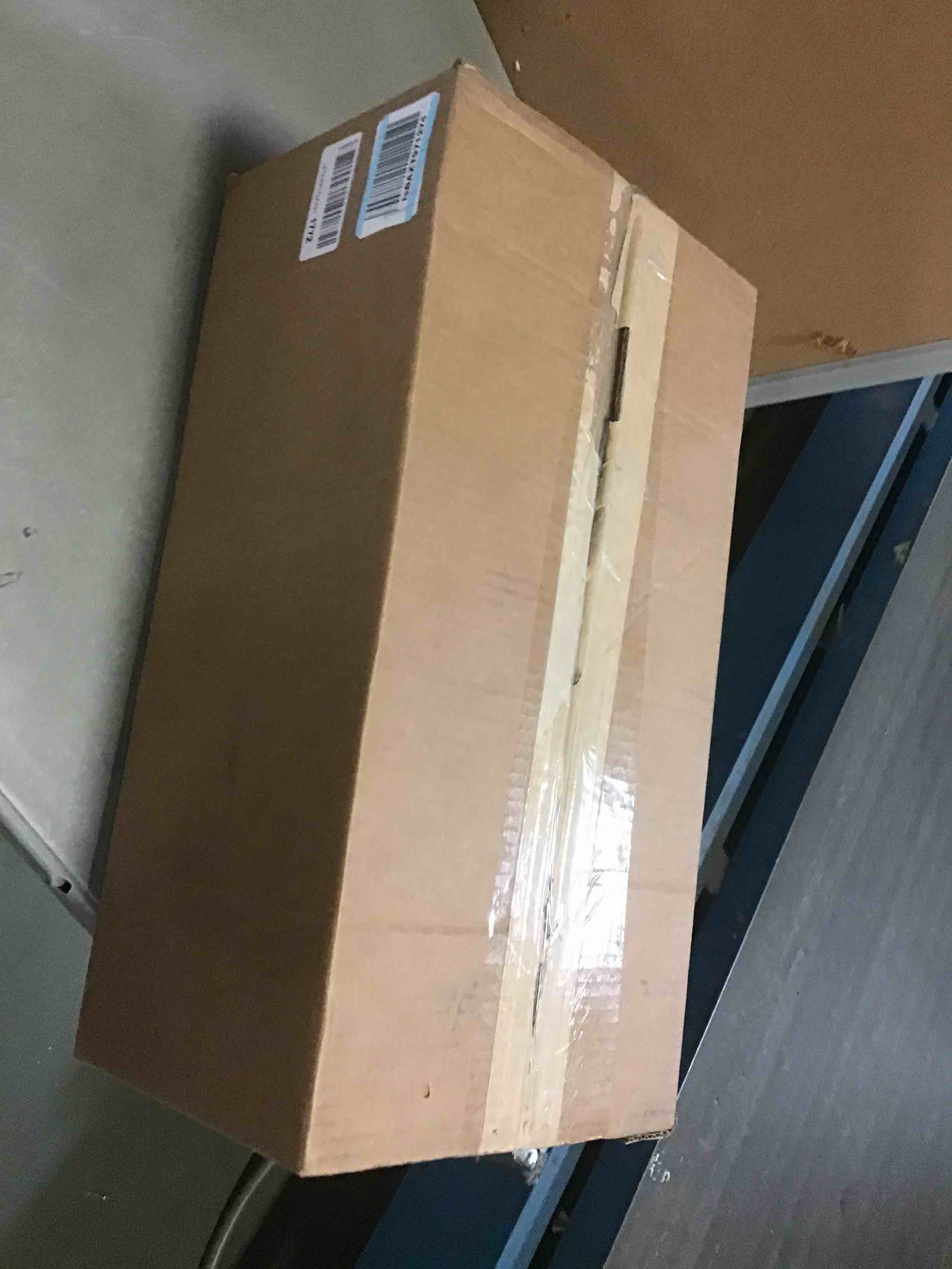 https://s3.amazonaws.com/lotting-images-prod/bidfta/RED5570445_1698325711501.jpeg