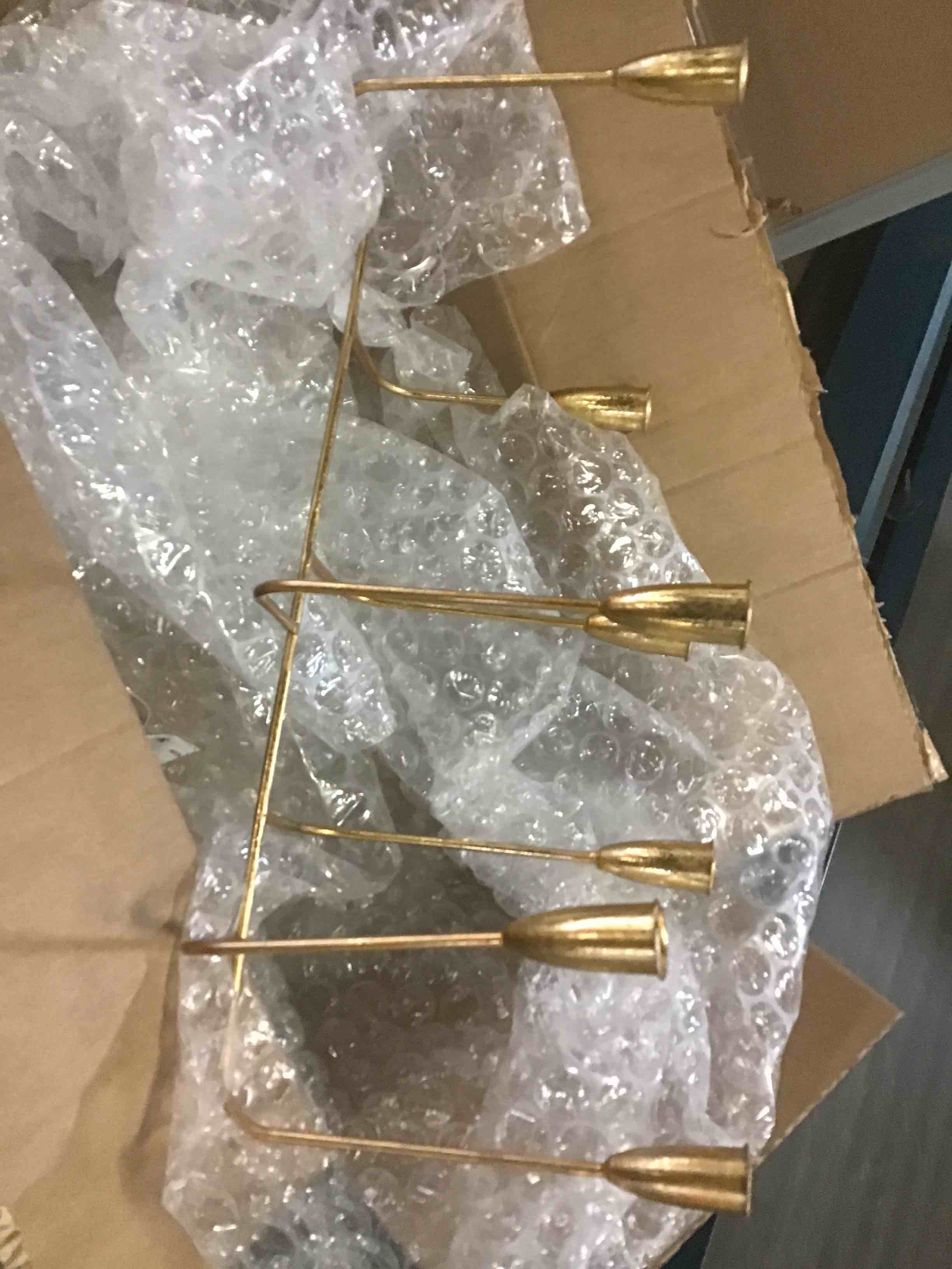 https://s3.amazonaws.com/lotting-images-prod/bidfta/RED5570445_1698325874523.jpeg