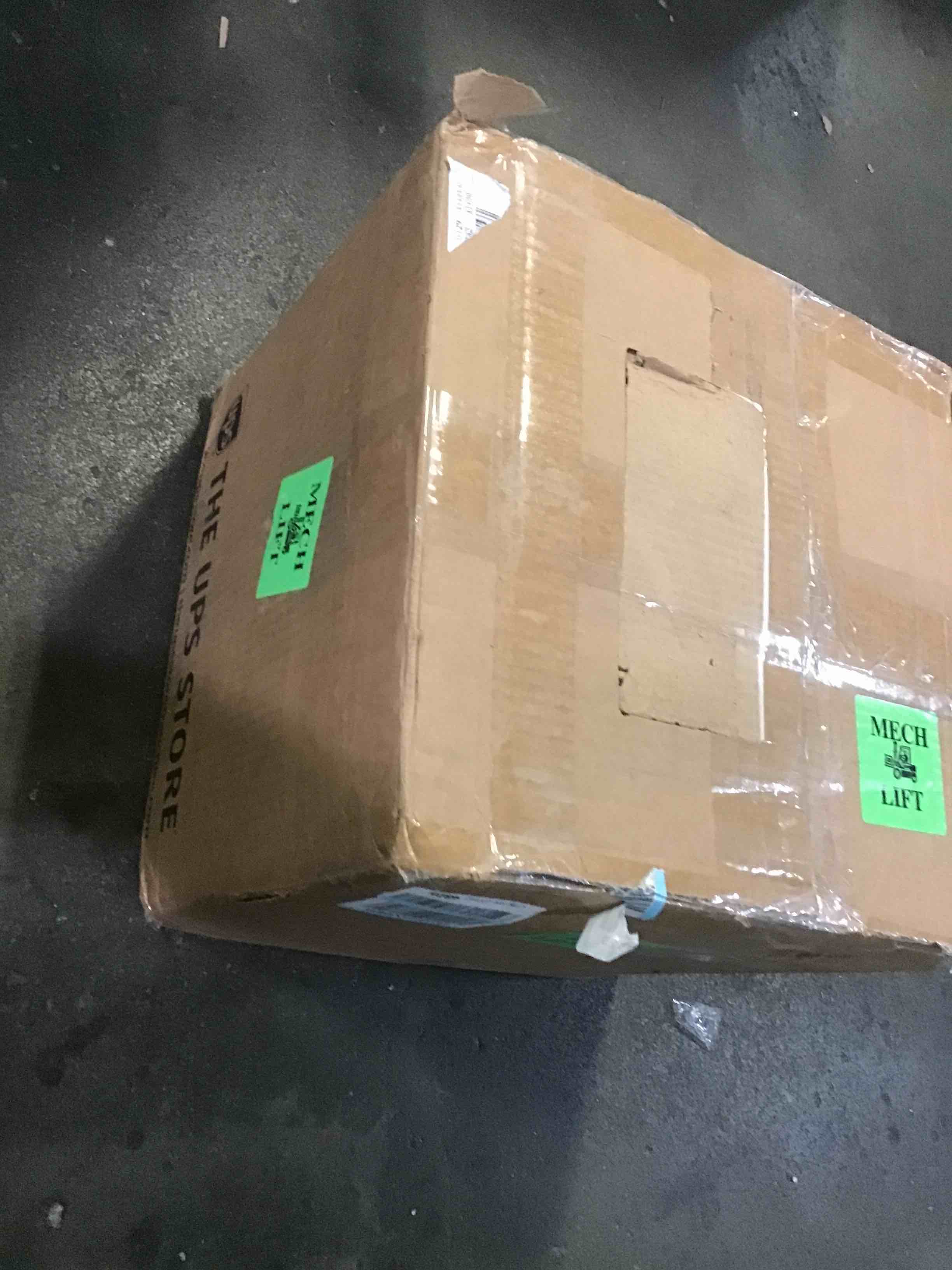 https://s3.amazonaws.com/lotting-images-prod/bidfta/RED5571410_1698859854223.jpeg