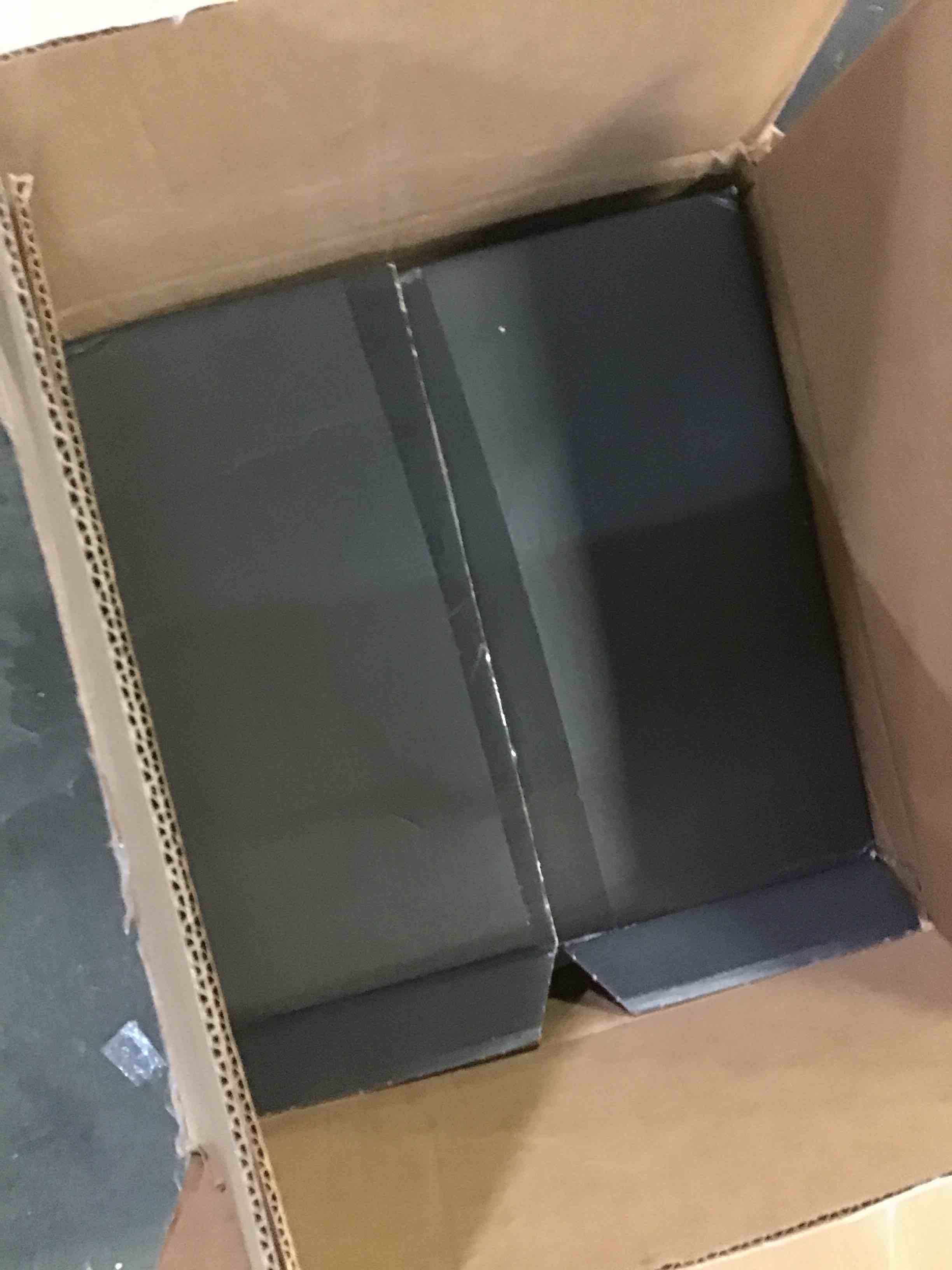 https://s3.amazonaws.com/lotting-images-prod/bidfta/RED5571410_1698859924433.jpeg