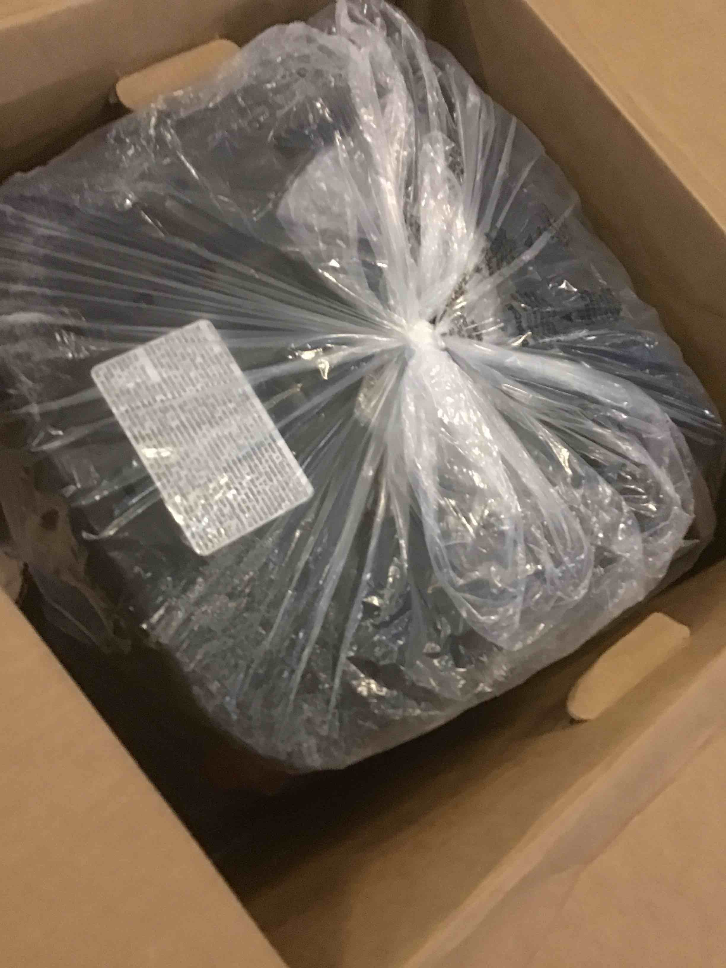 https://s3.amazonaws.com/lotting-images-prod/bidfta/RED5571413_1698860683737.jpeg