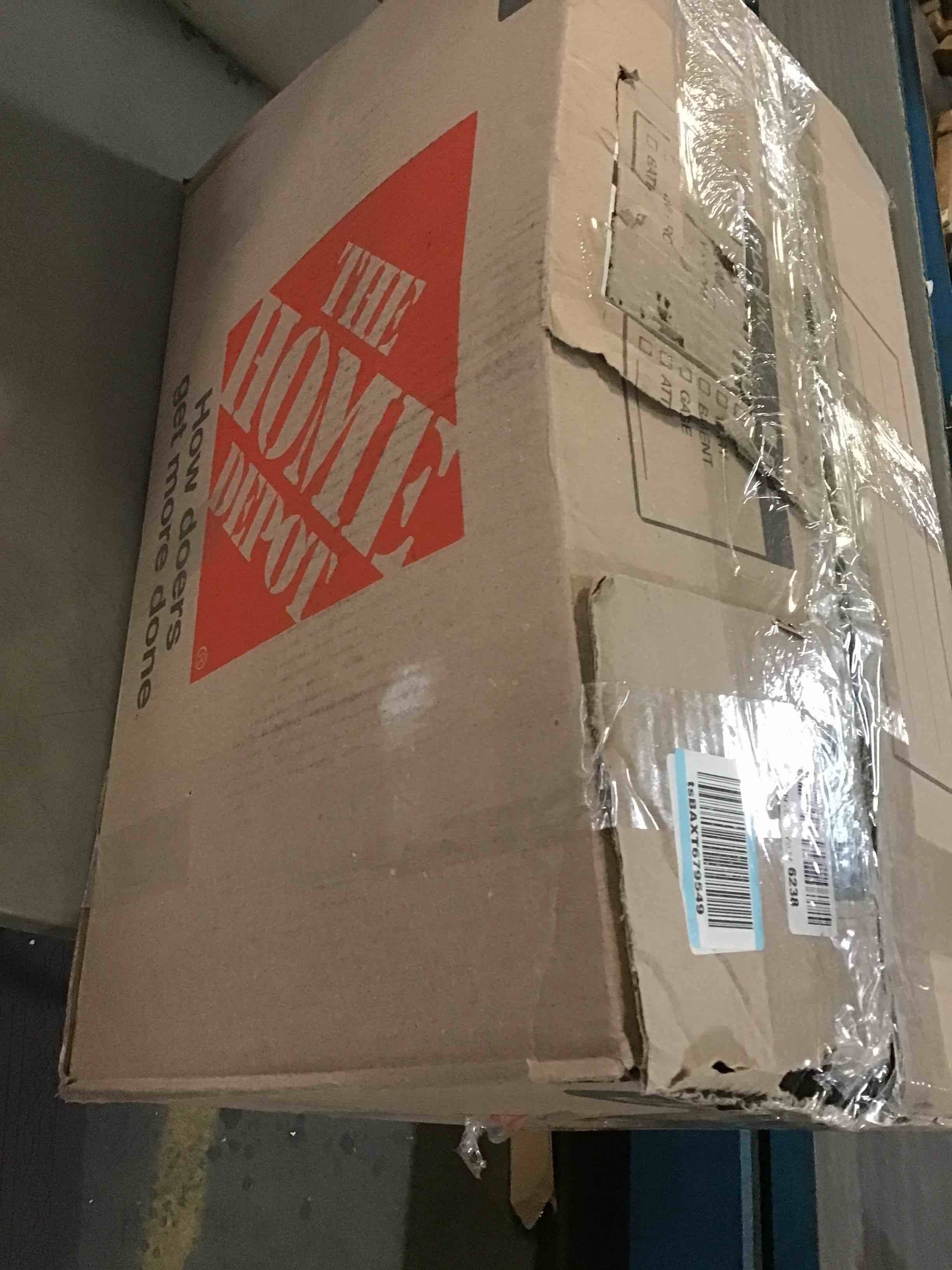https://s3.amazonaws.com/lotting-images-prod/bidfta/RED5572103_1698419962544.jpeg