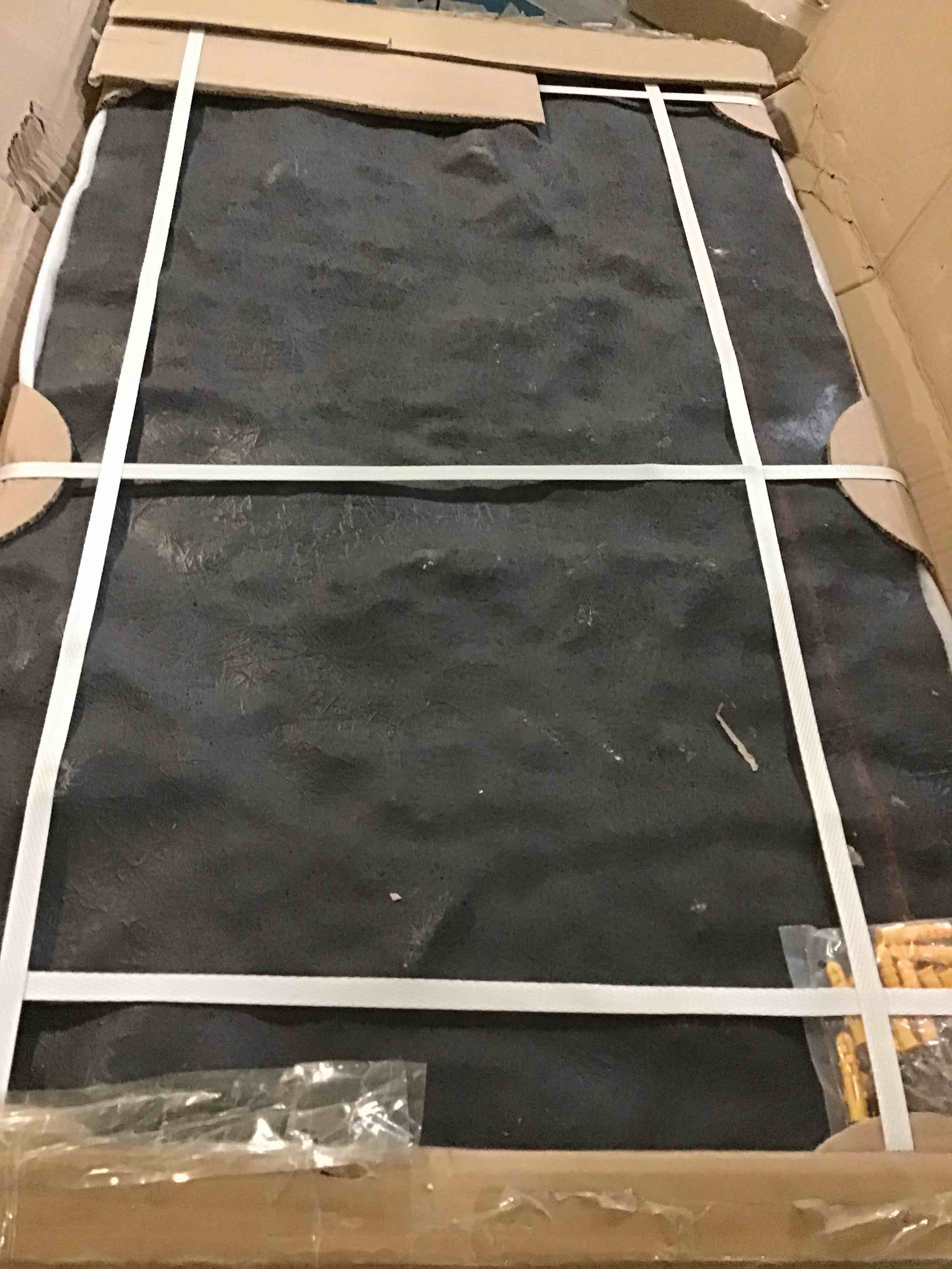 https://s3.amazonaws.com/lotting-images-prod/bidfta/RED5572211_1698673014232.jpeg
