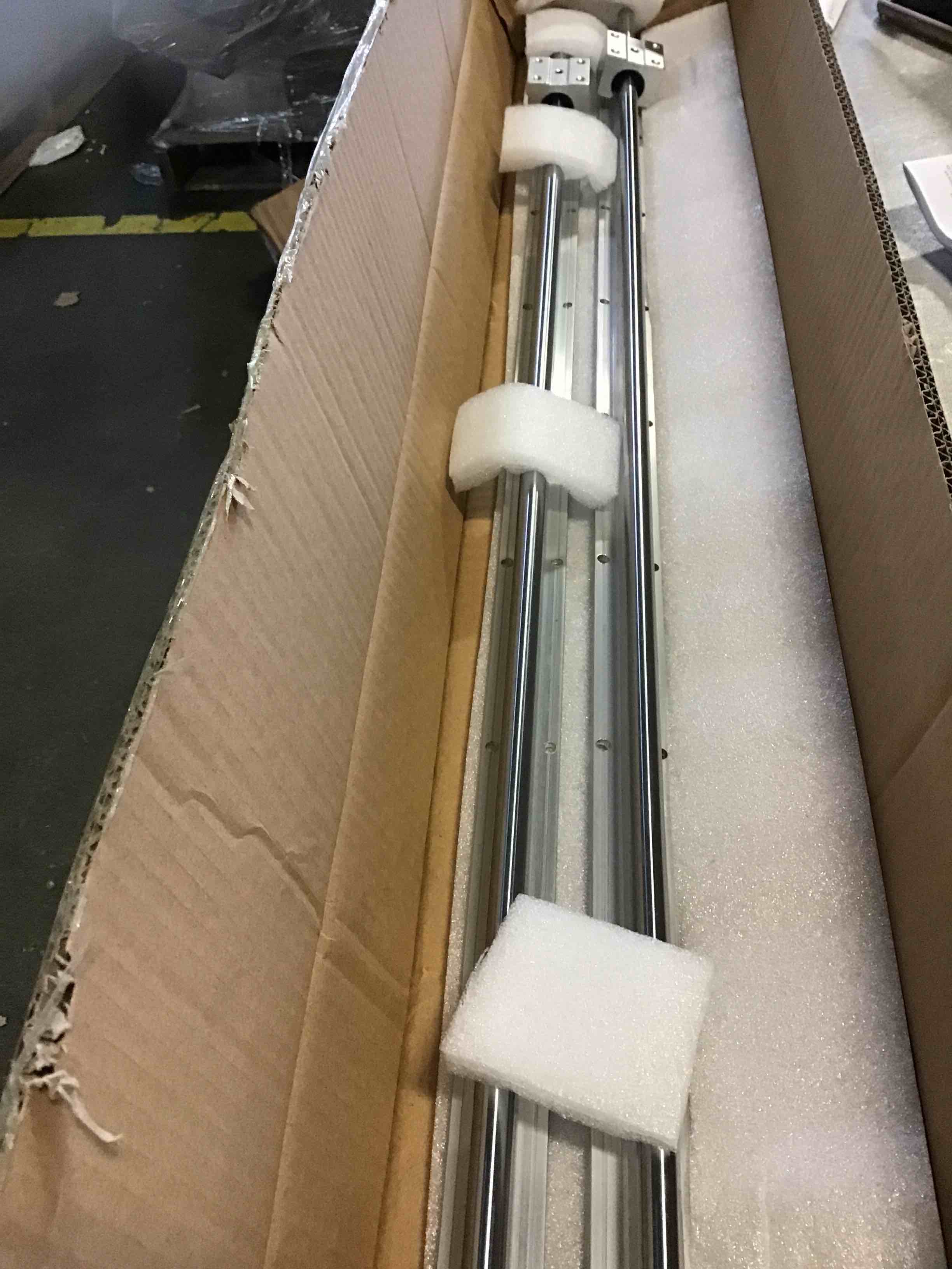https://s3.amazonaws.com/lotting-images-prod/bidfta/RED5572679_1698860348867.jpeg