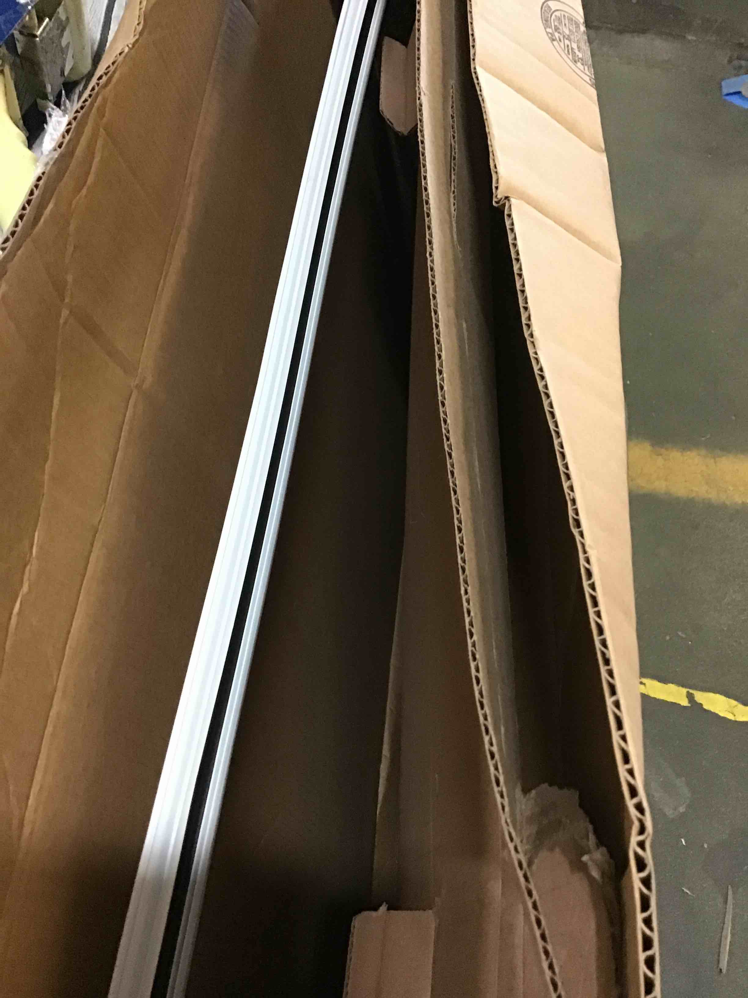 https://s3.amazonaws.com/lotting-images-prod/bidfta/RED5573402_1698950420080.jpeg