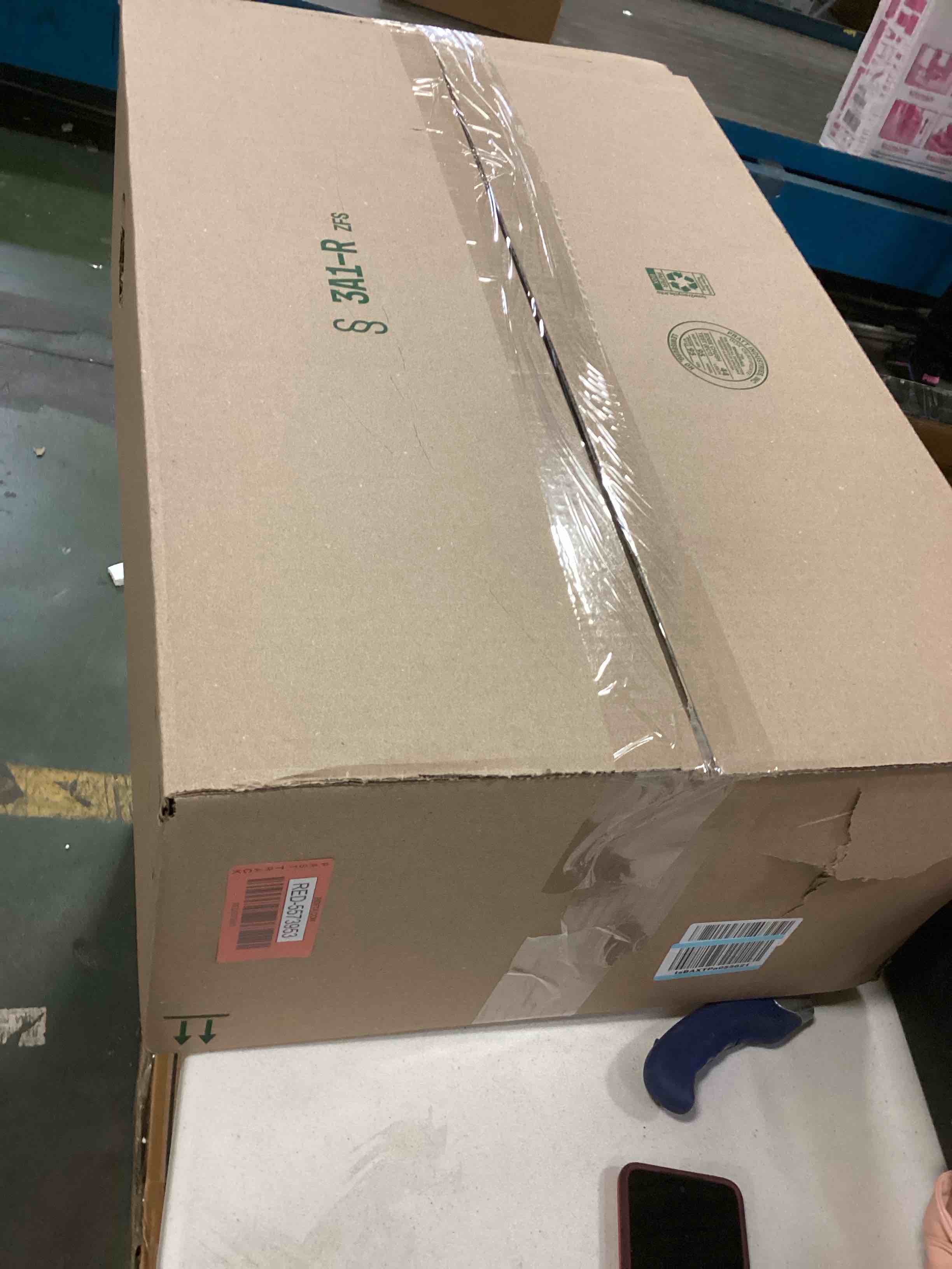 https://s3.amazonaws.com/lotting-images-prod/bidfta/RED5573953_1699623254484.jpeg