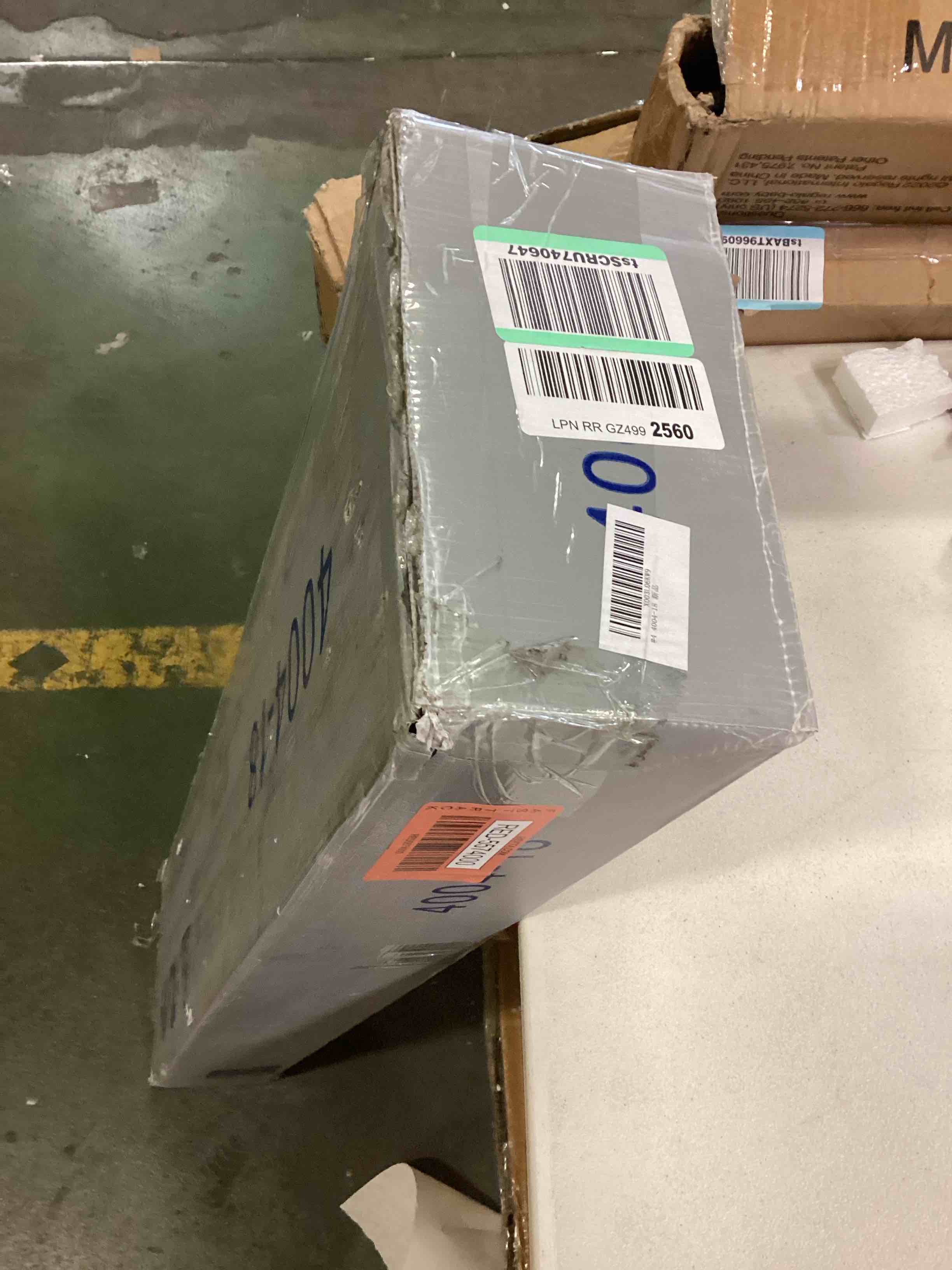 https://s3.amazonaws.com/lotting-images-prod/bidfta/RED5574000_1699631686670.jpeg
