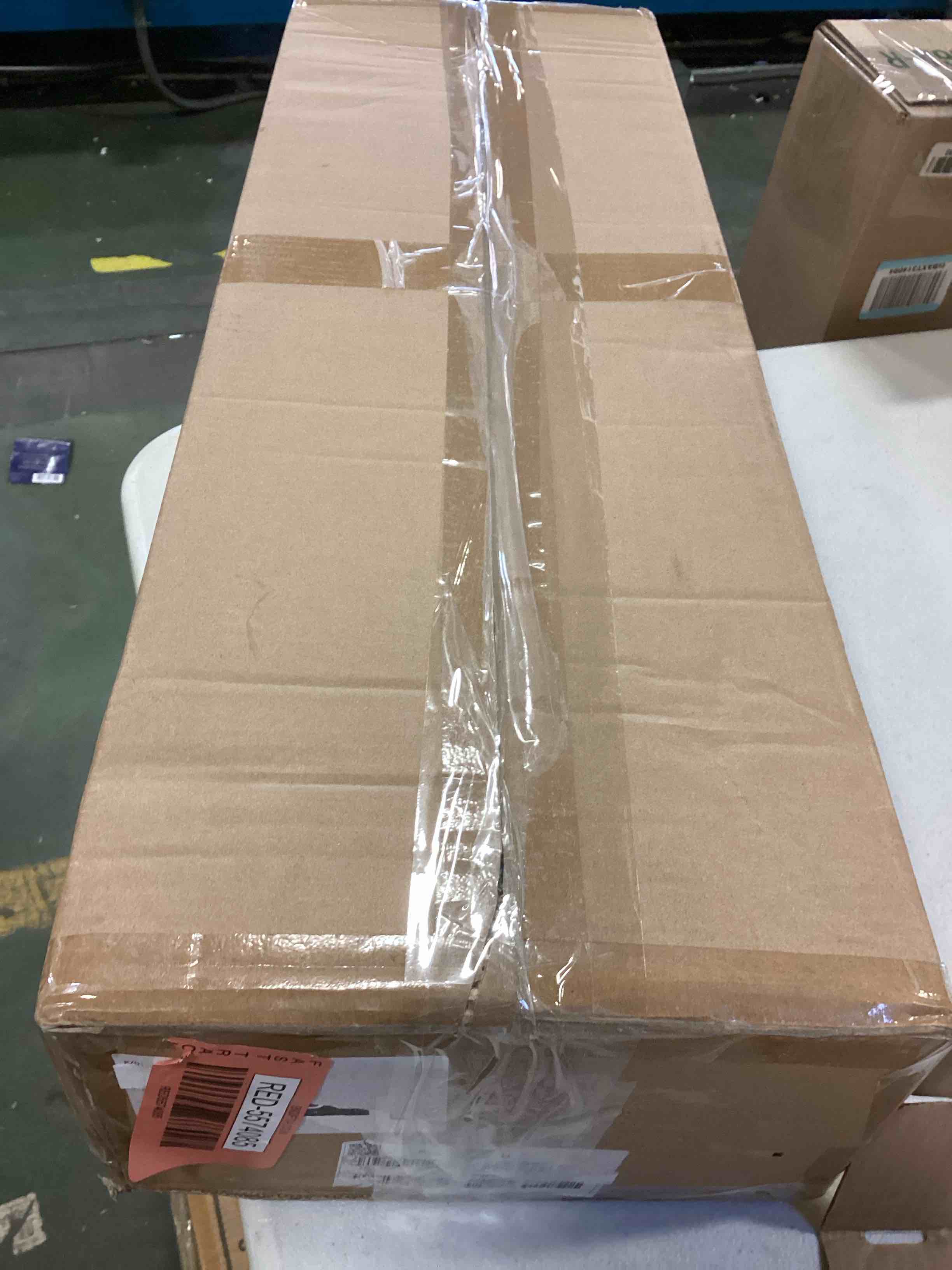 https://s3.amazonaws.com/lotting-images-prod/bidfta/RED5574085_1699646207934.jpeg