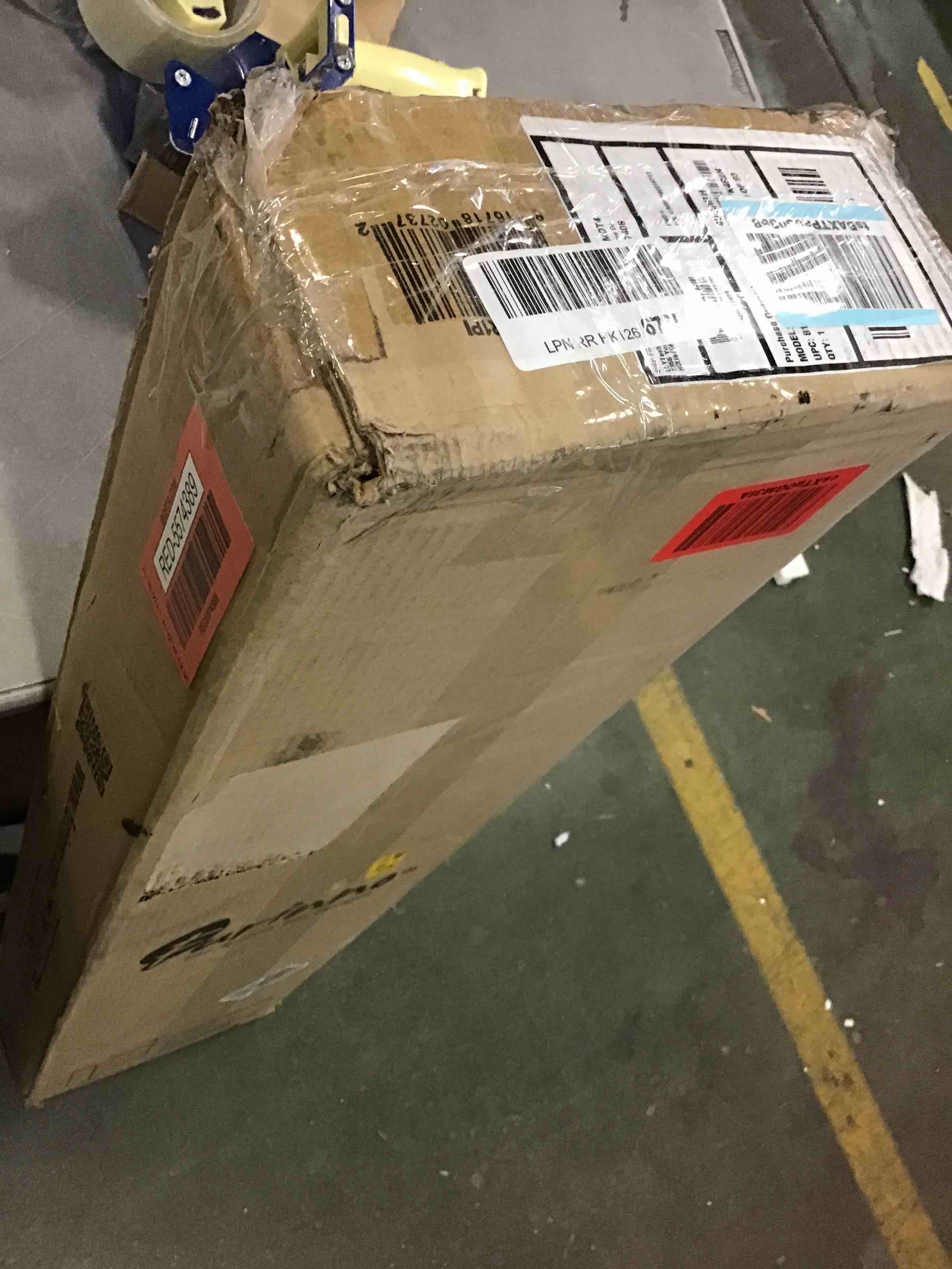 https://s3.amazonaws.com/lotting-images-prod/bidfta/RED5574389_1699993256381.jpeg