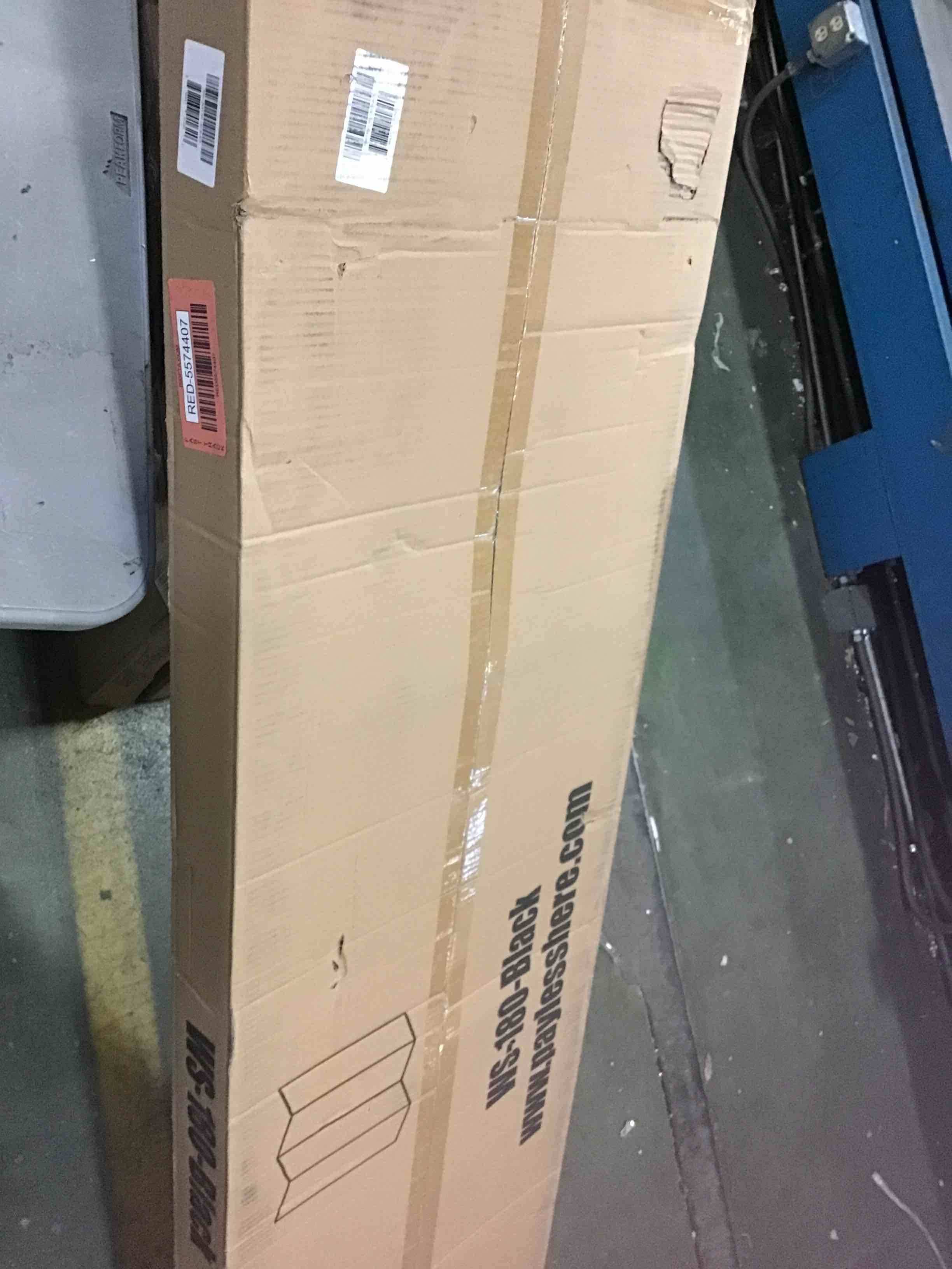 https://s3.amazonaws.com/lotting-images-prod/bidfta/RED5574407_1699995637550.jpeg