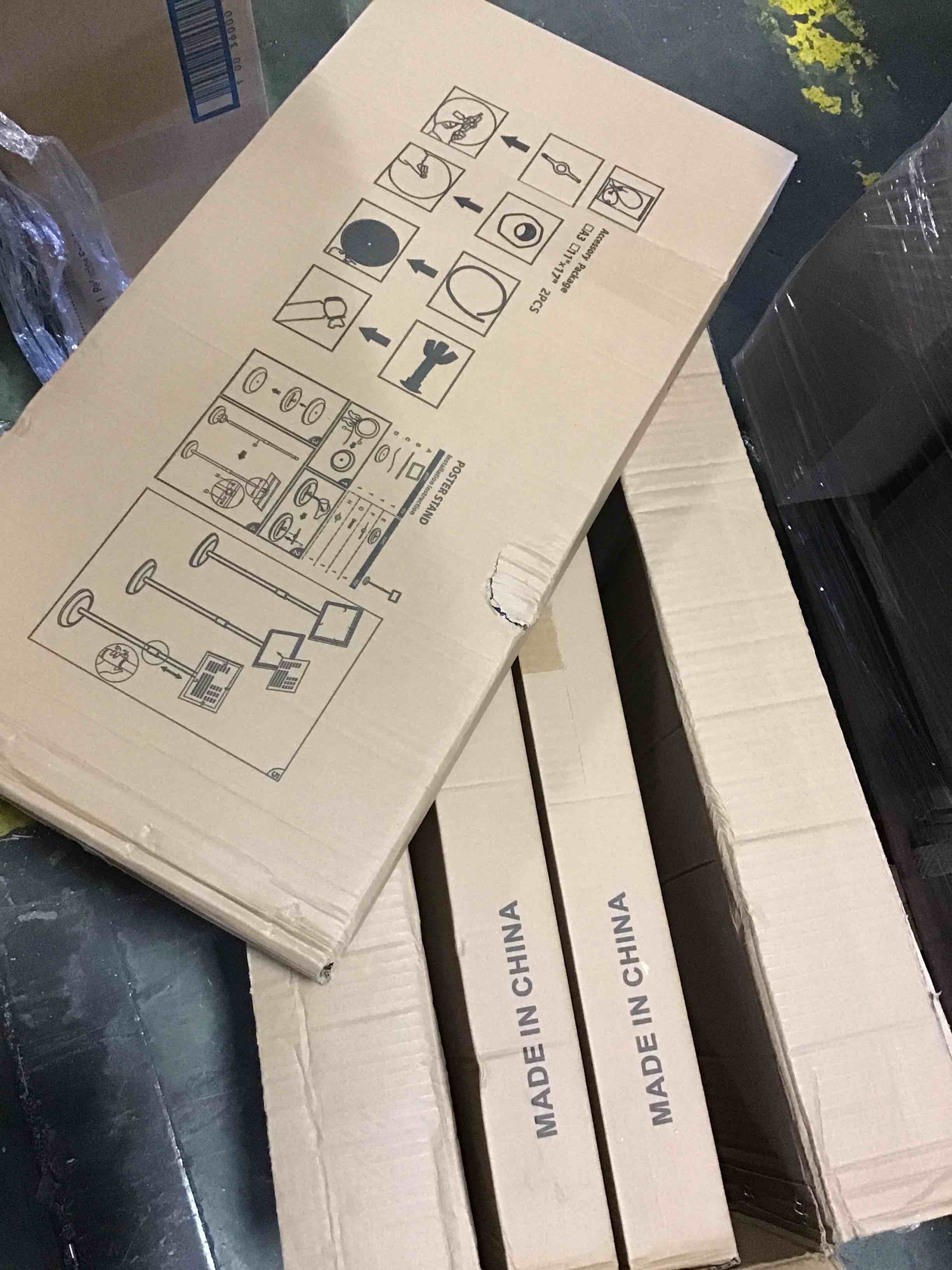 https://s3.amazonaws.com/lotting-images-prod/bidfta/RED5574800_1699463245219.jpeg