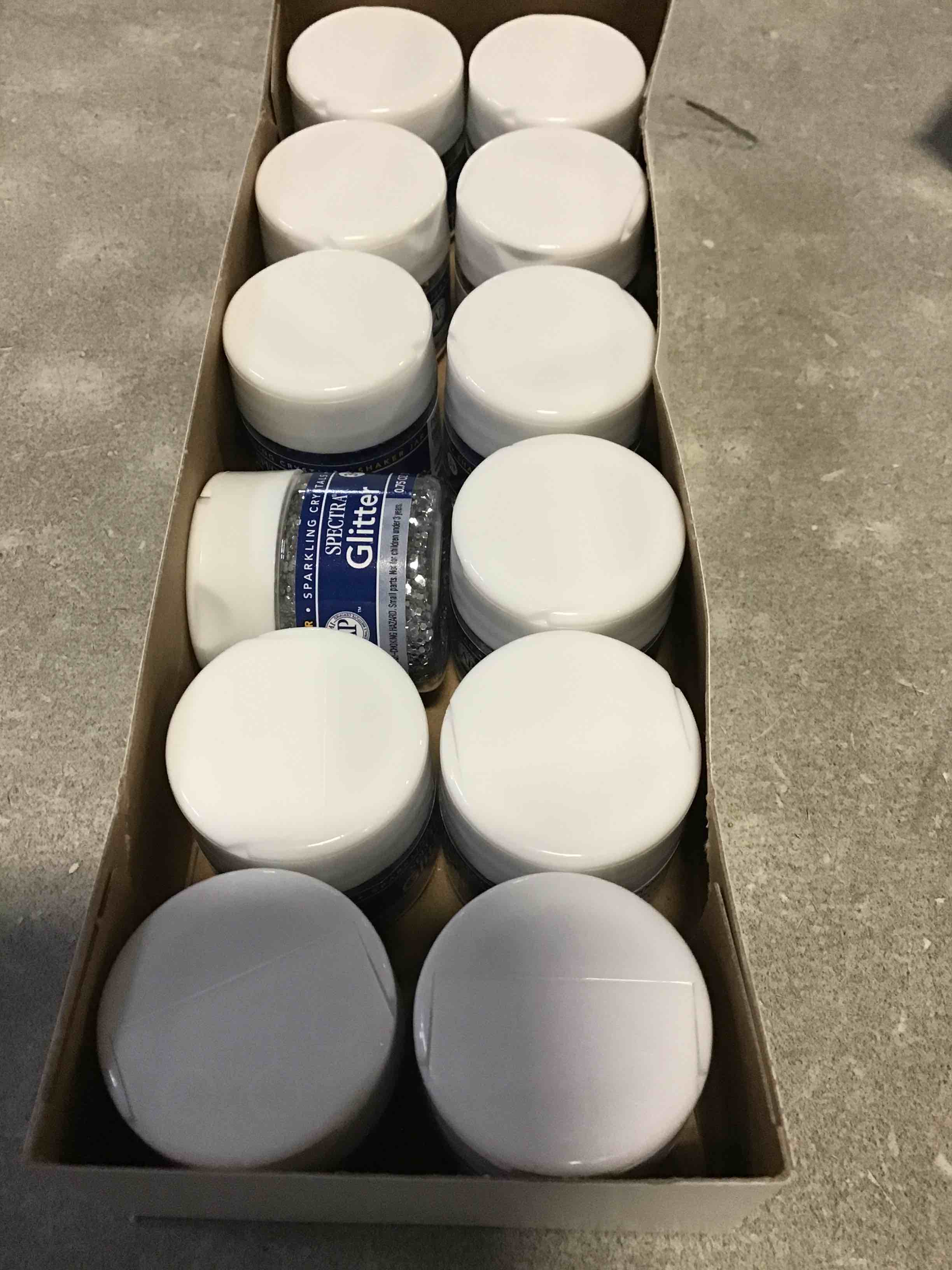 https://s3.amazonaws.com/lotting-images-prod/bidfta/RED5575472_1699900610991.jpeg
