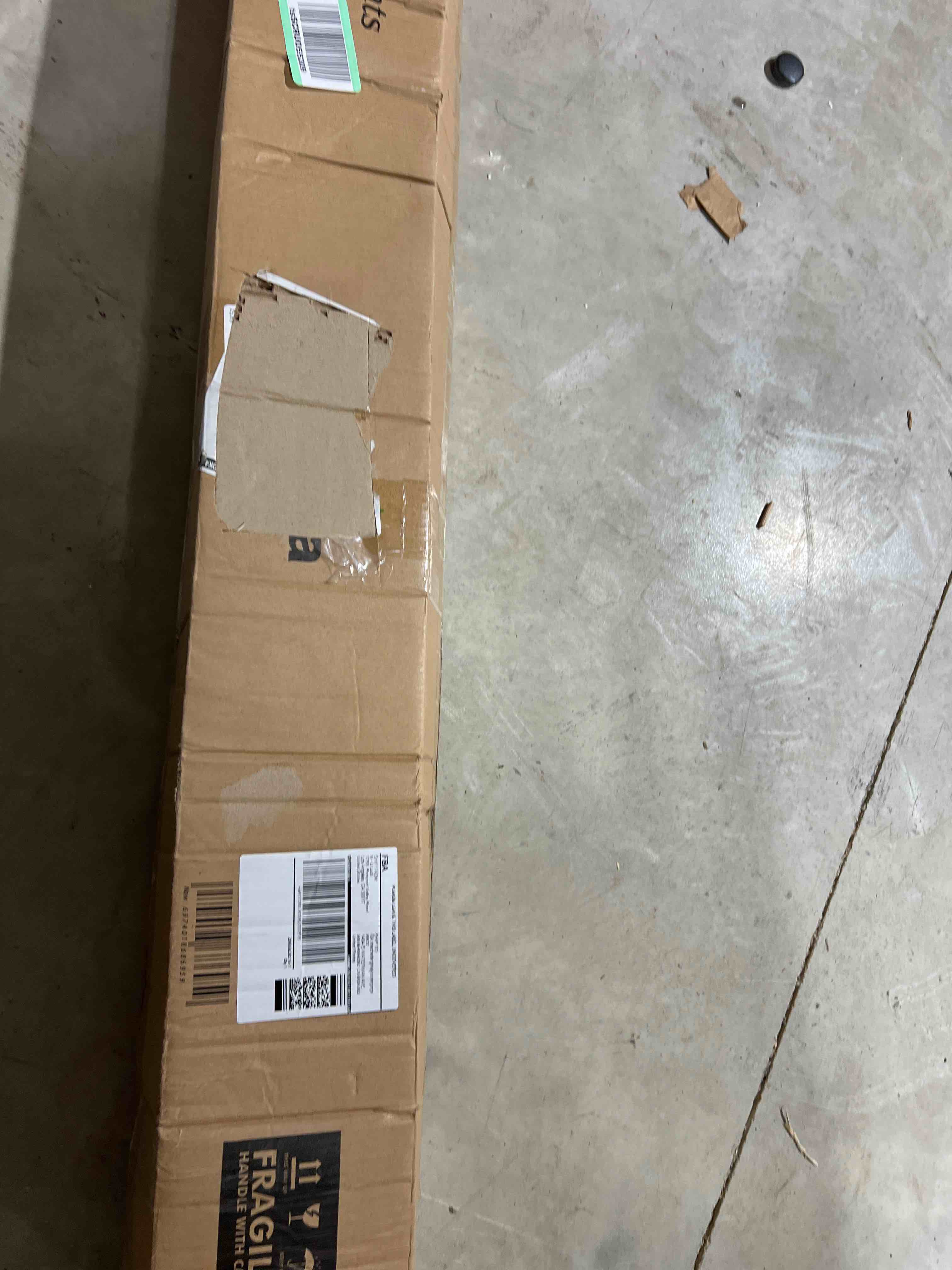 https://s3.amazonaws.com/lotting-images-prod/bidfta/RED5577989_1706578049764.jpeg
