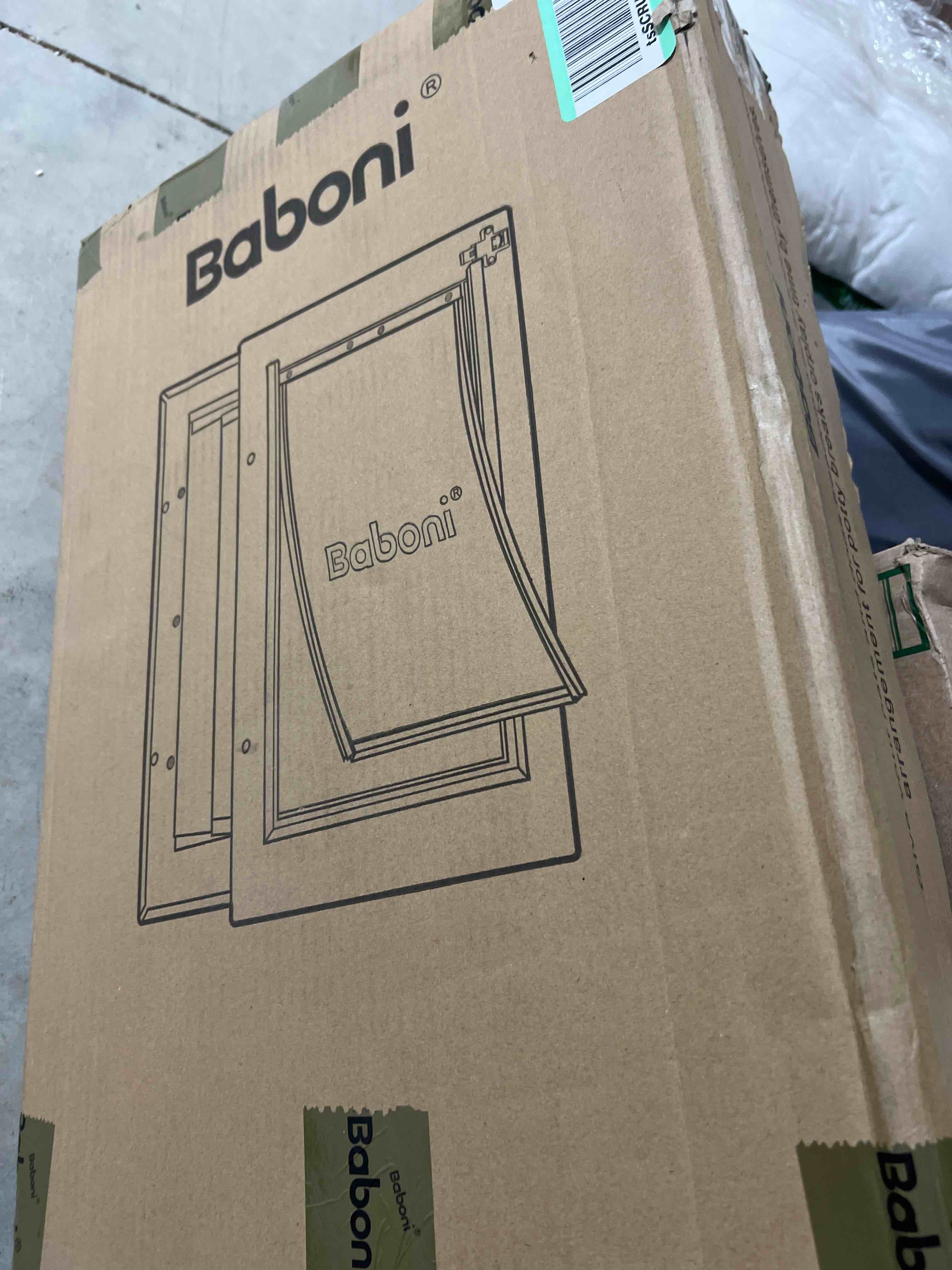 https://s3.amazonaws.com/lotting-images-prod/bidfta/RED5578008_1706583323192.jpeg