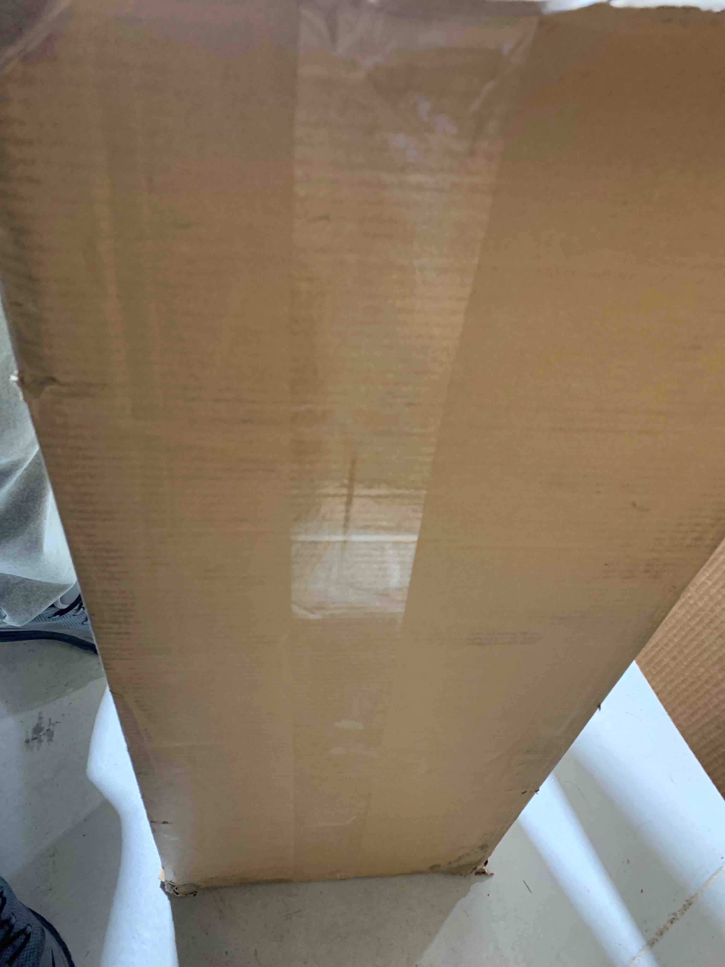 https://s3.amazonaws.com/lotting-images-prod/bidfta/RED5578011_1706652804035.jpeg