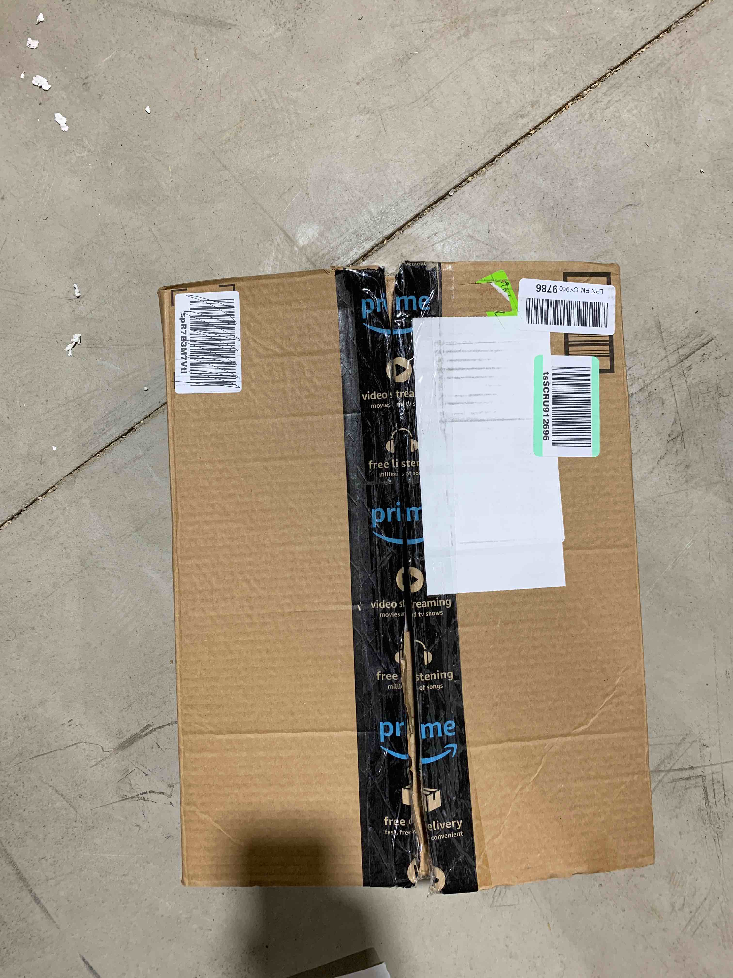 https://s3.amazonaws.com/lotting-images-prod/bidfta/RED5578055_1706665222748.jpeg