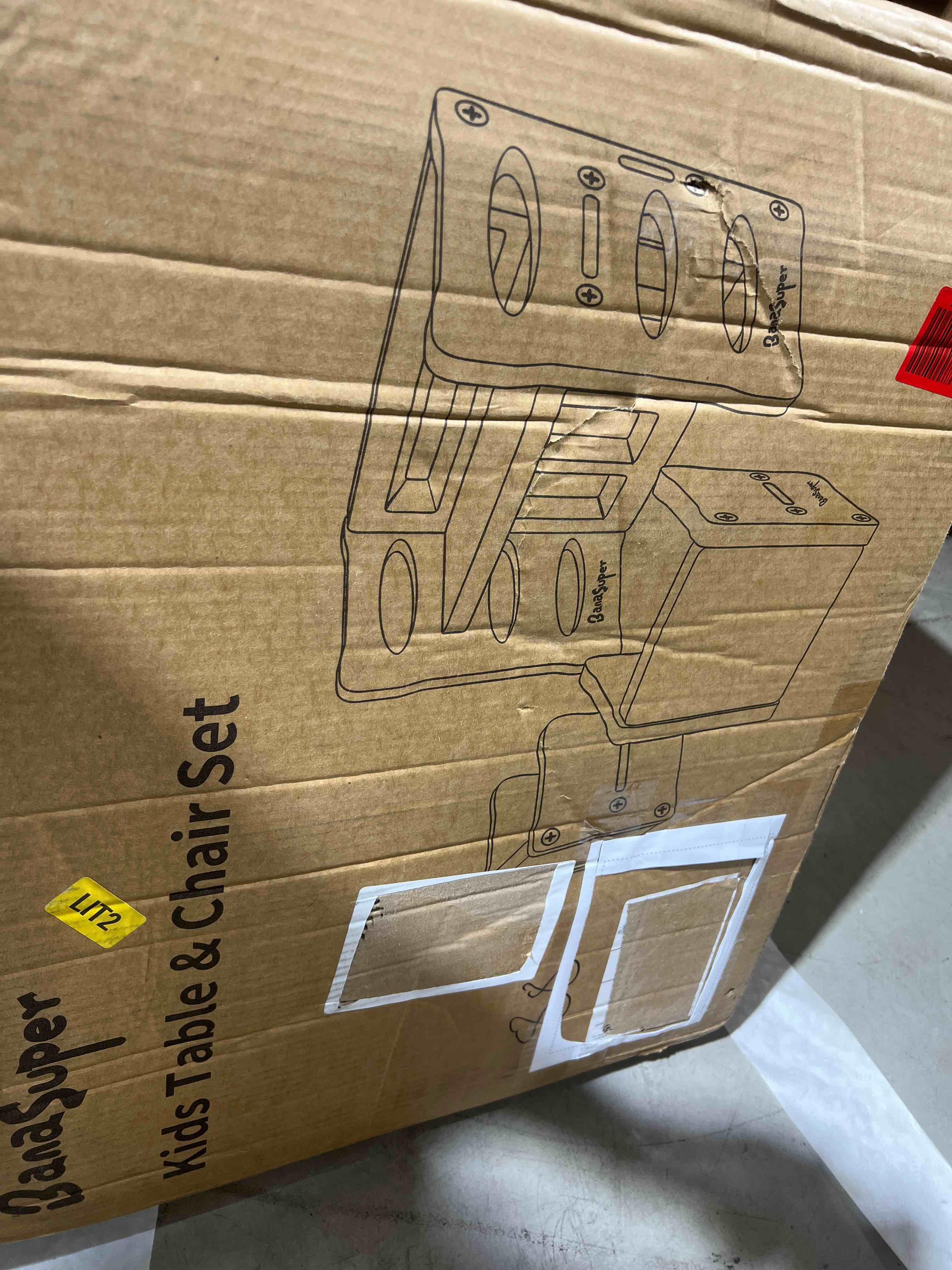https://s3.amazonaws.com/lotting-images-prod/bidfta/RED5578116_1706839279477.jpeg