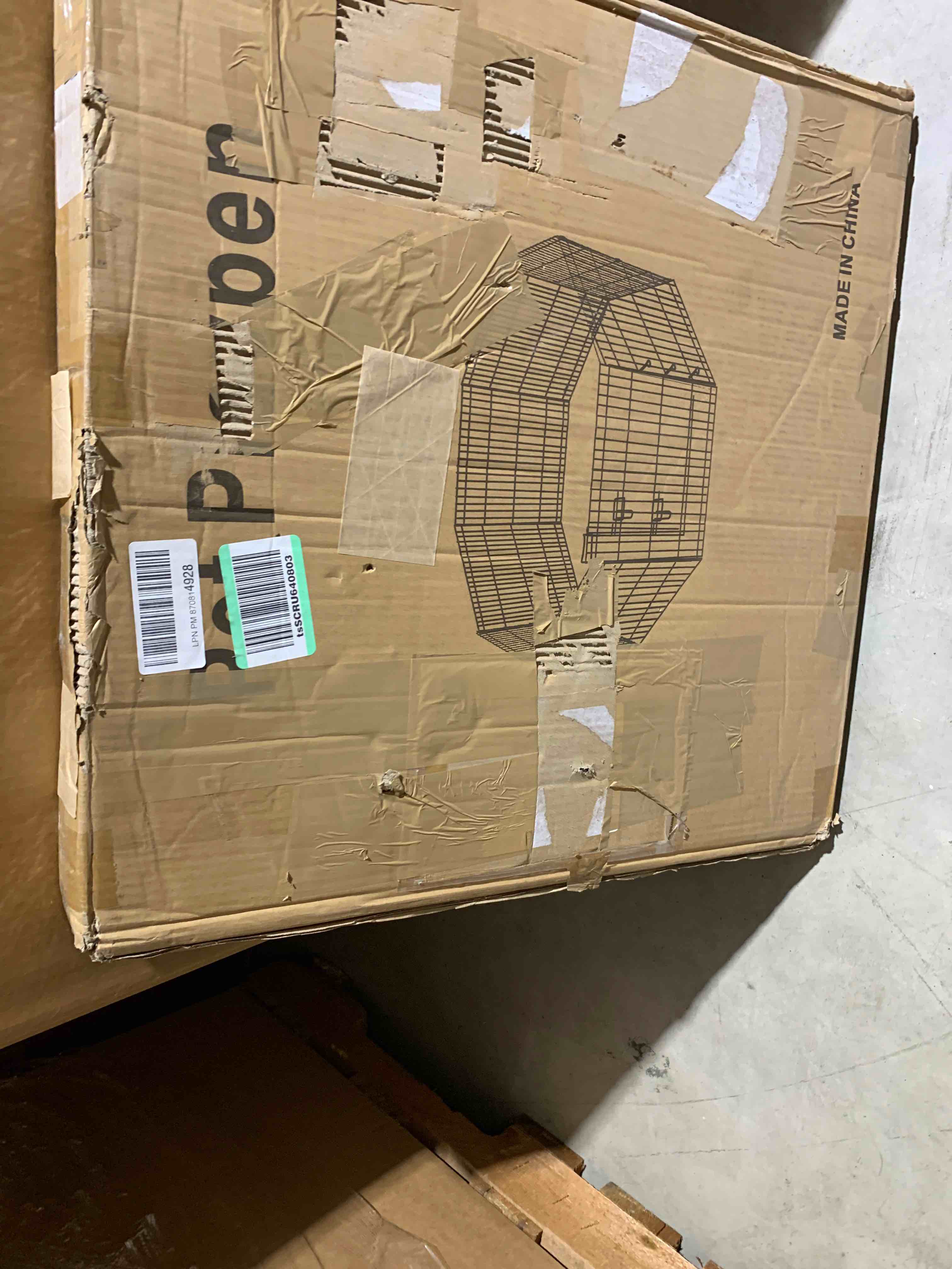 https://s3.amazonaws.com/lotting-images-prod/bidfta/RED5578278_1707186675258.jpeg