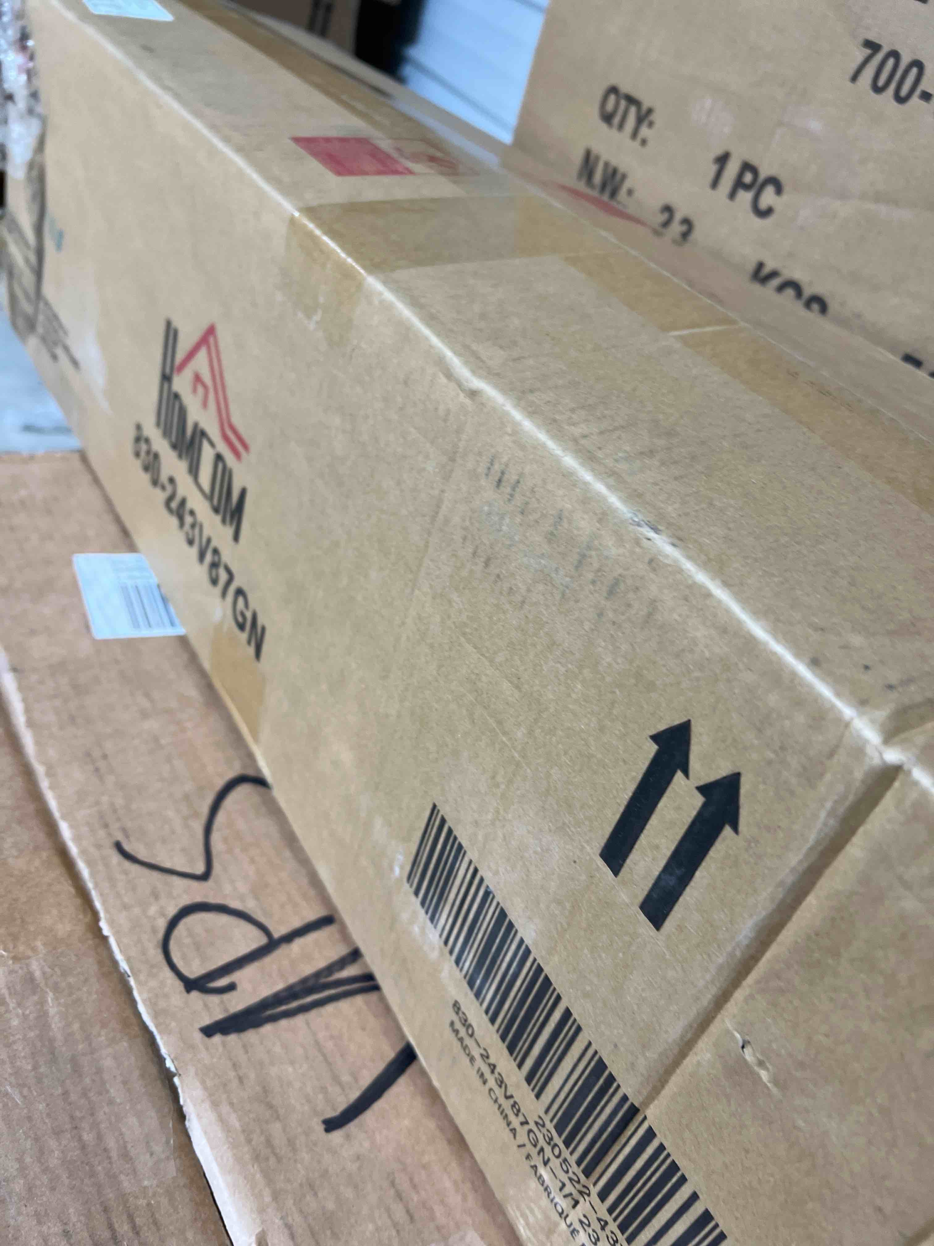https://s3.amazonaws.com/lotting-images-prod/bidfta/RED5578395_1707850640859.jpeg