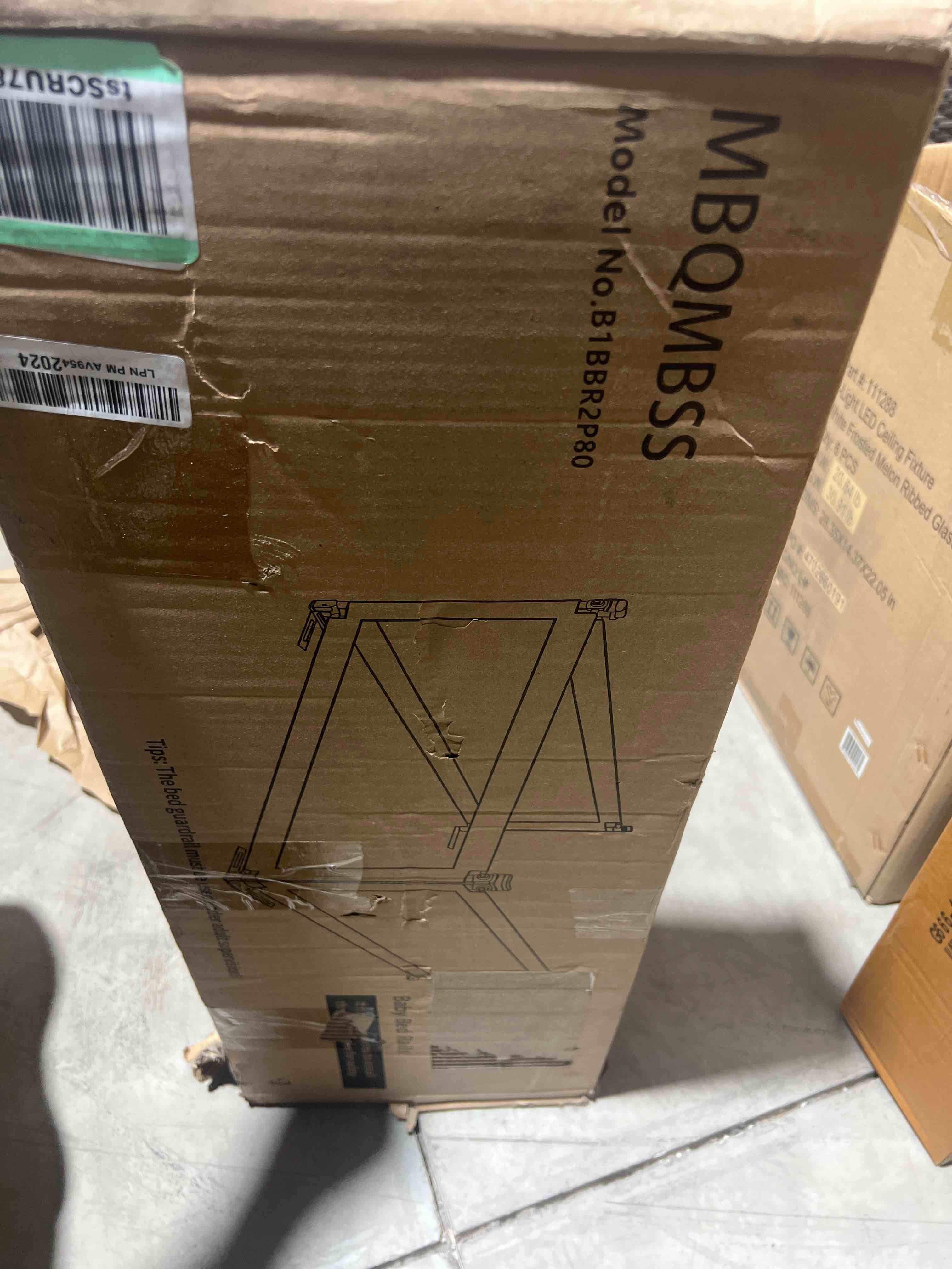 https://s3.amazonaws.com/lotting-images-prod/bidfta/RED5578523_1708554435950.jpeg