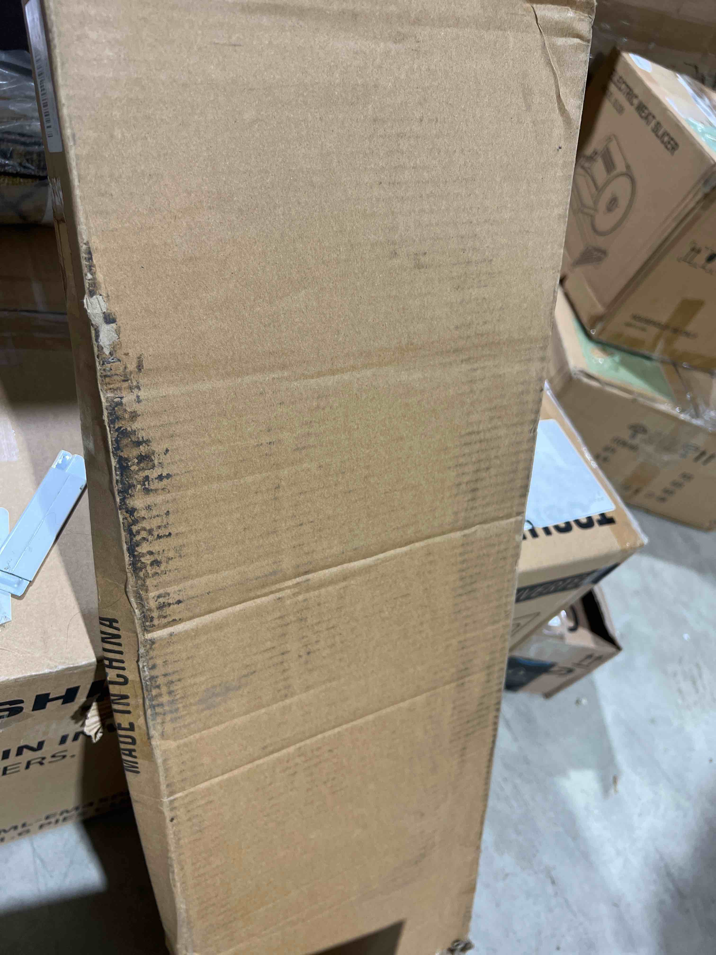https://s3.amazonaws.com/lotting-images-prod/bidfta/RED5578547_1708913832156.jpeg