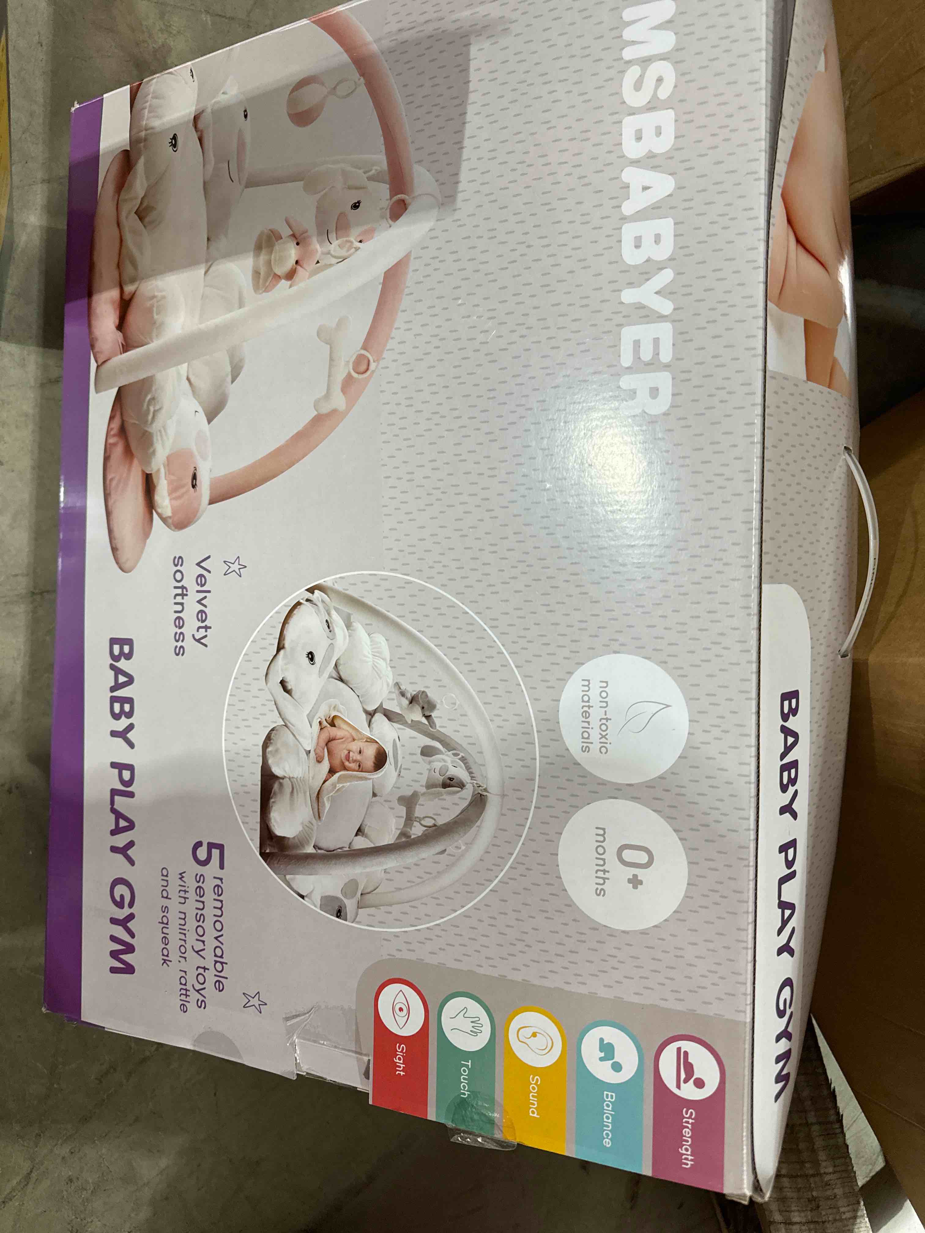 https://s3.amazonaws.com/lotting-images-prod/bidfta/RED5578619_1709416615344.jpeg