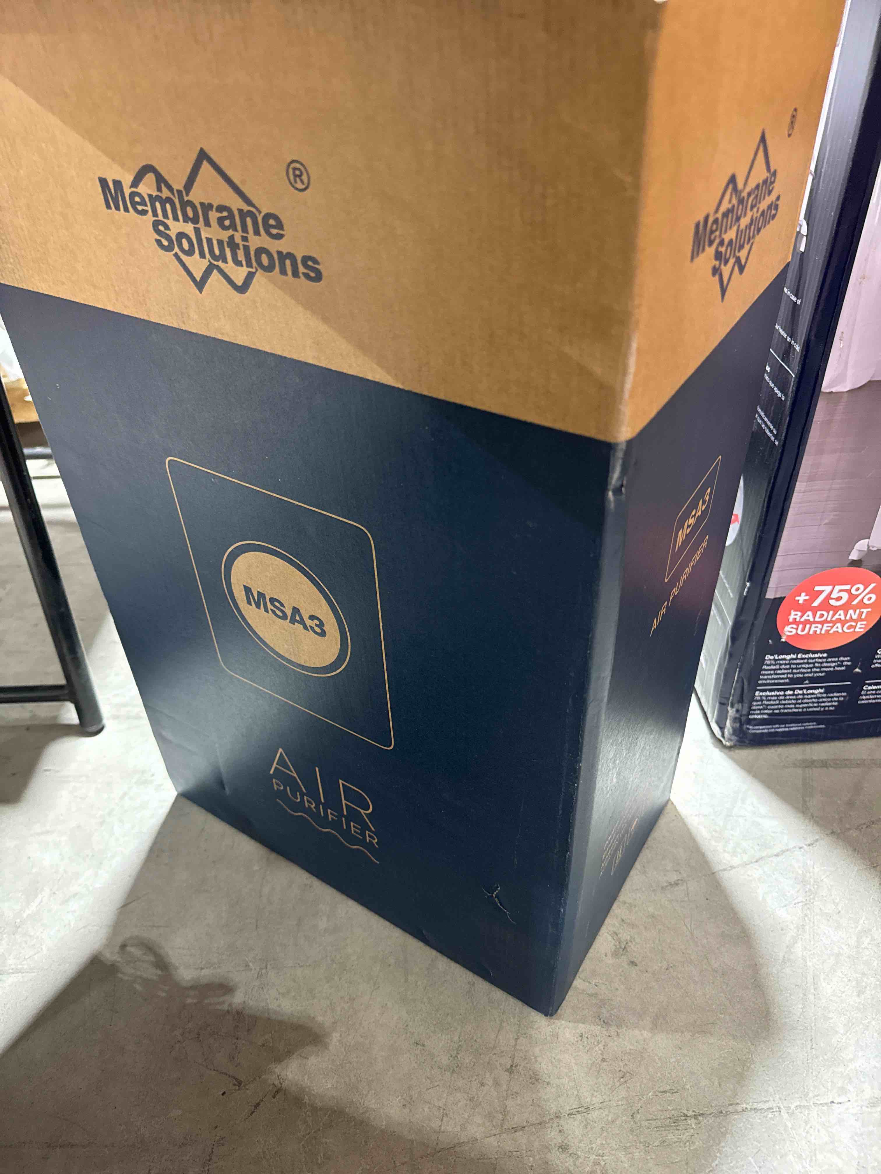 https://s3.amazonaws.com/lotting-images-prod/bidfta/RED5578623_1709422008897.jpeg