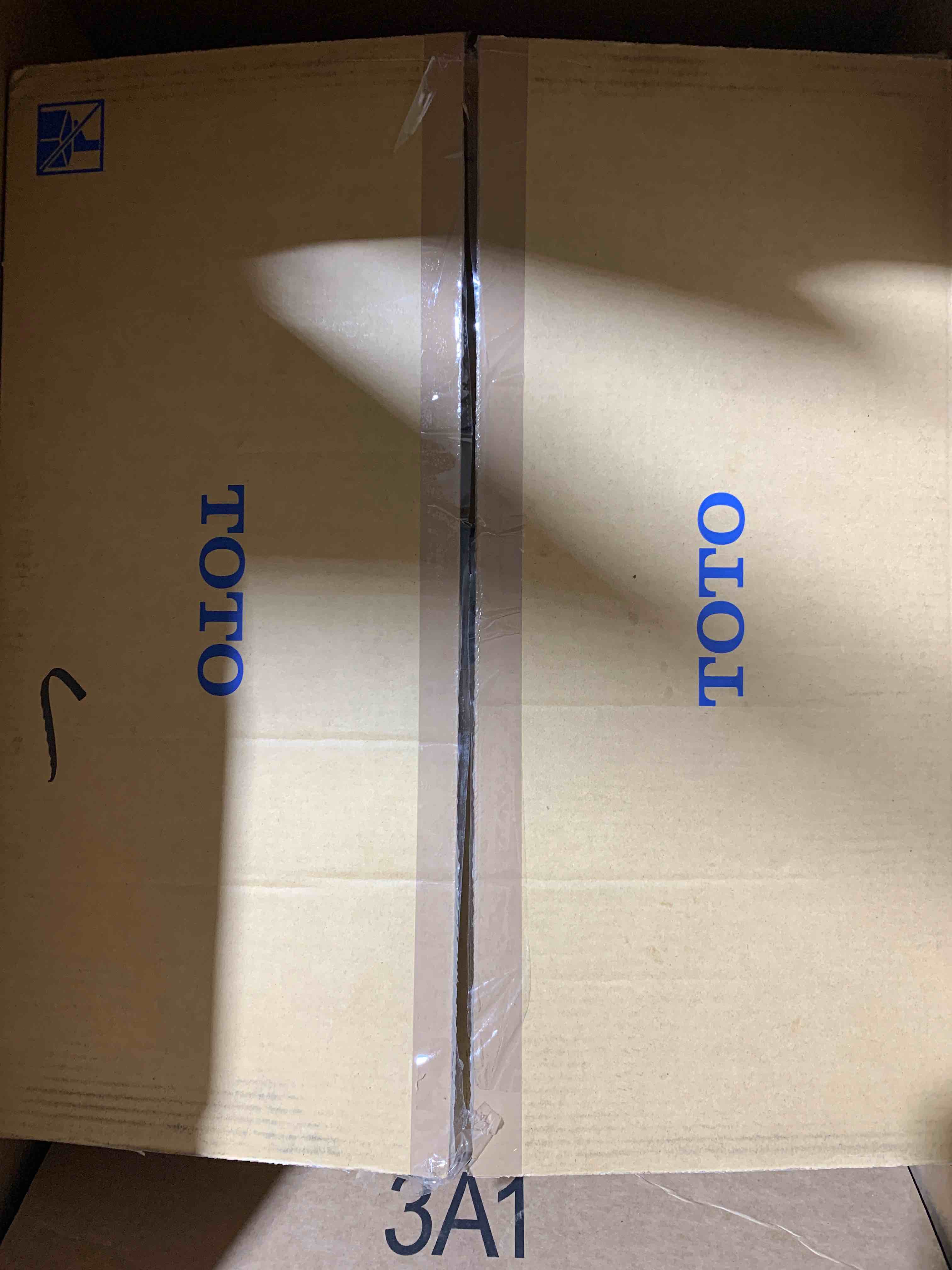https://s3.amazonaws.com/lotting-images-prod/bidfta/RED5578796_1712640370090.jpeg