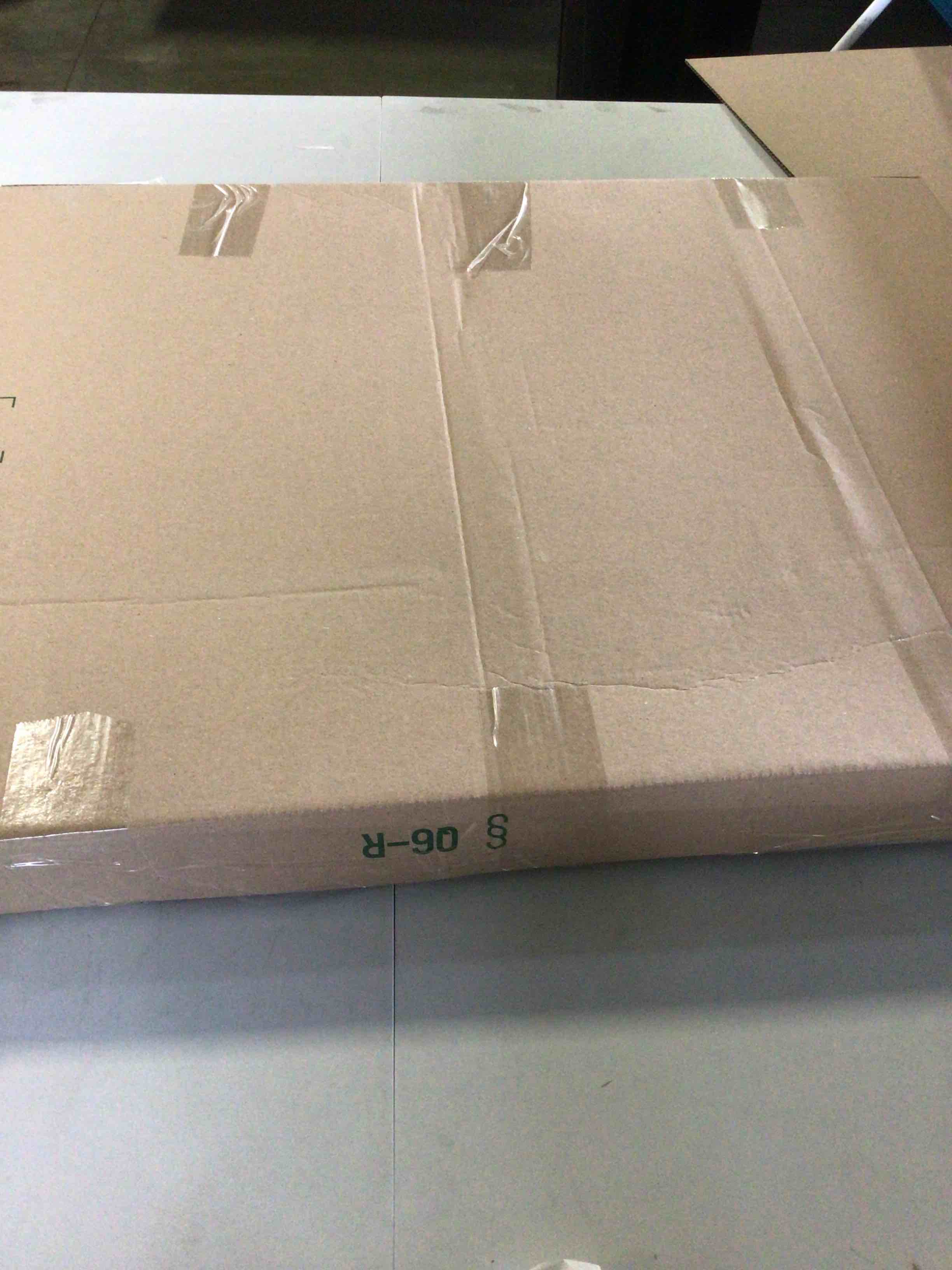 https://s3.amazonaws.com/lotting-images-prod/bidfta/RED5580666_1695841874450.jpeg