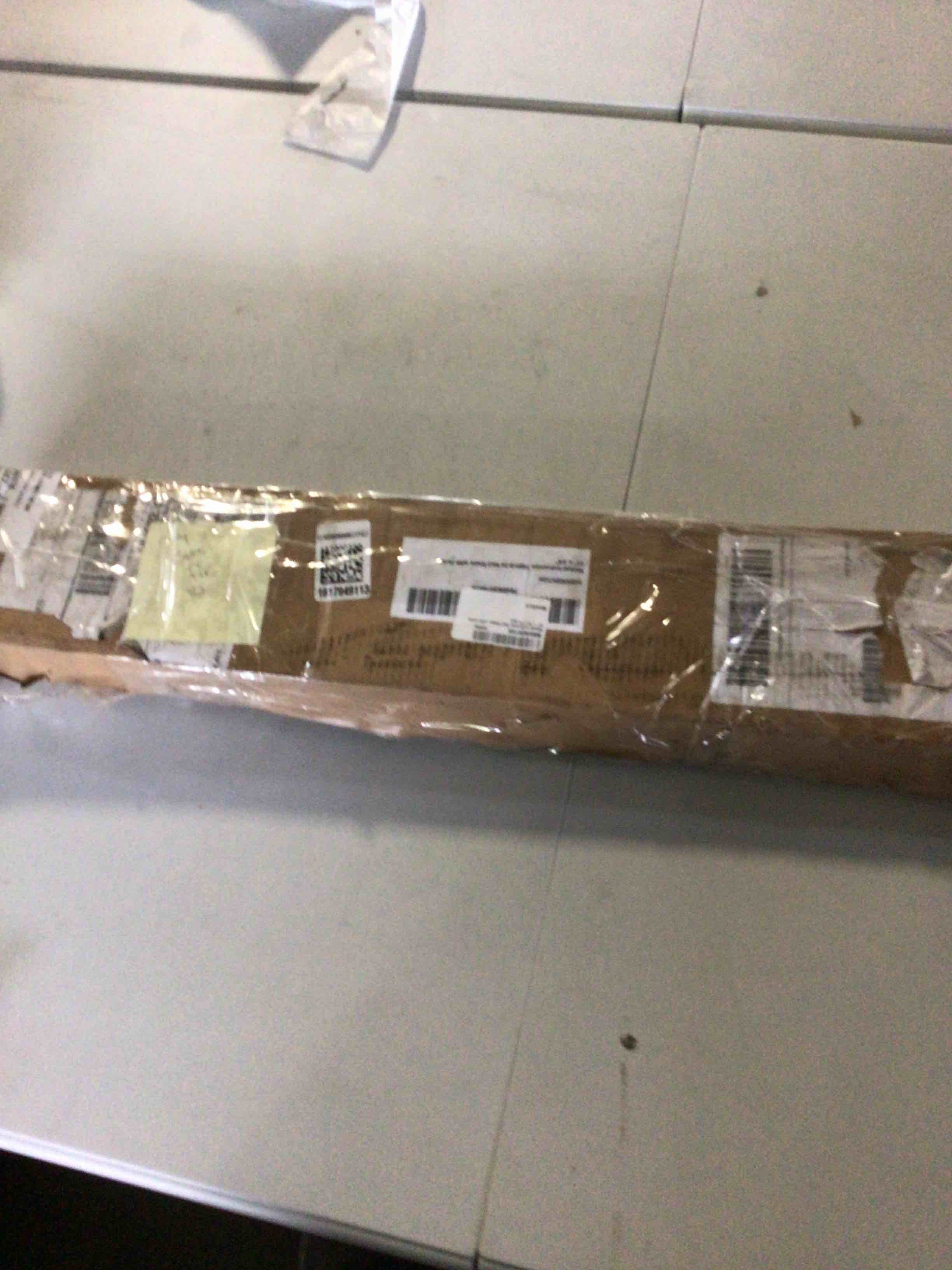 https://s3.amazonaws.com/lotting-images-prod/bidfta/RED5580669_1695842364987.jpeg