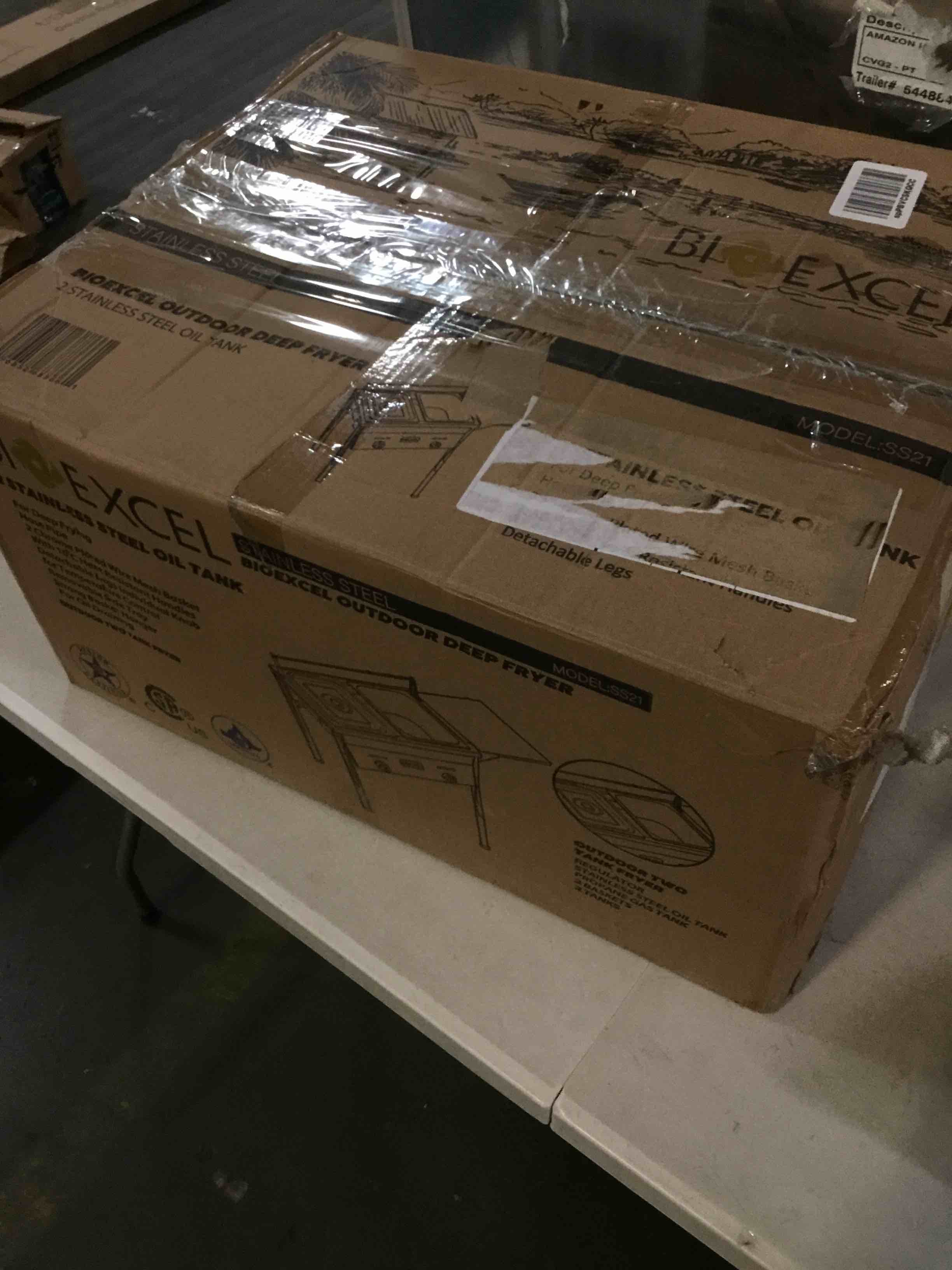 https://s3.amazonaws.com/lotting-images-prod/bidfta/RED5582247_1696358599281.jpeg